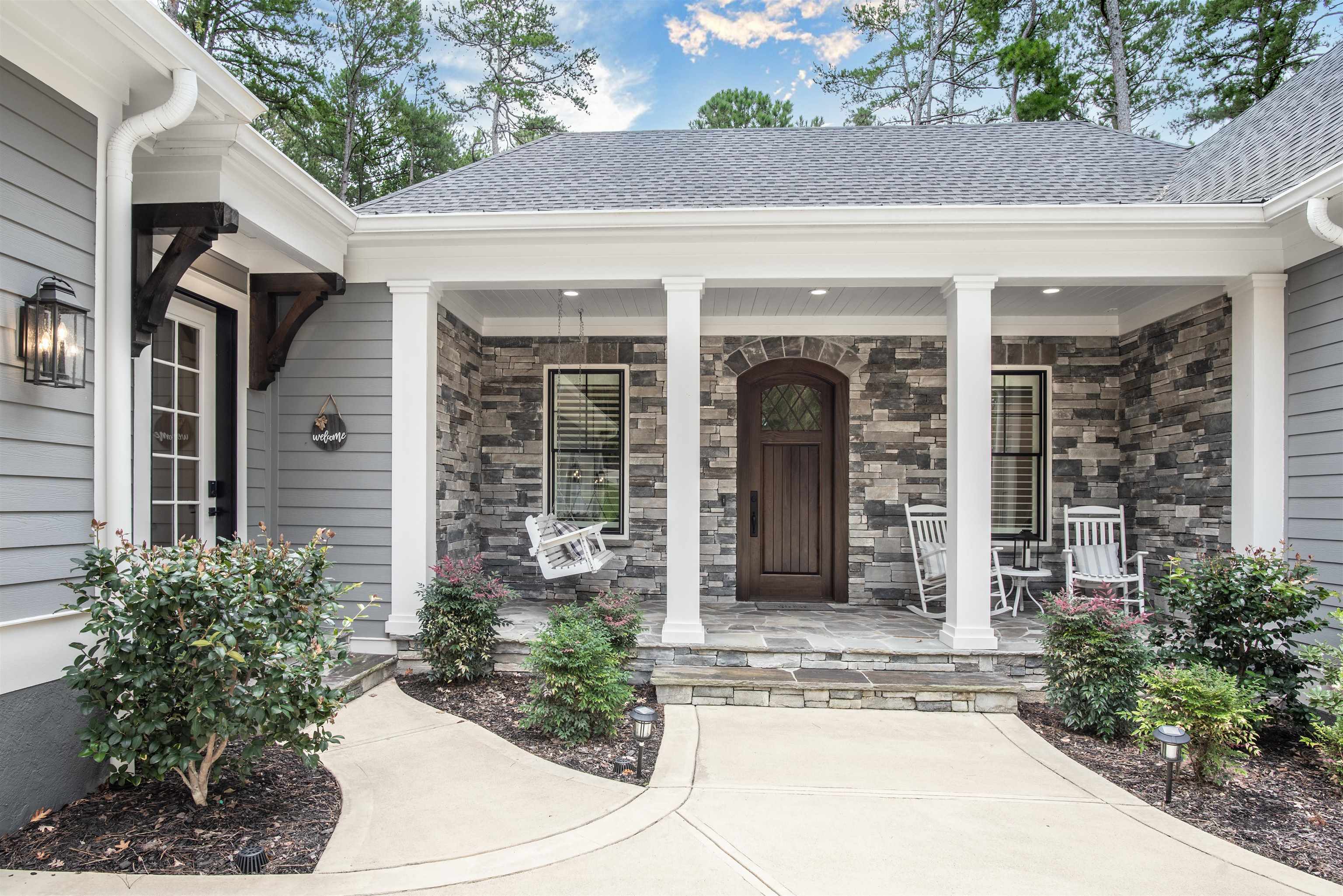 1131 CURTRIGHT PLACE