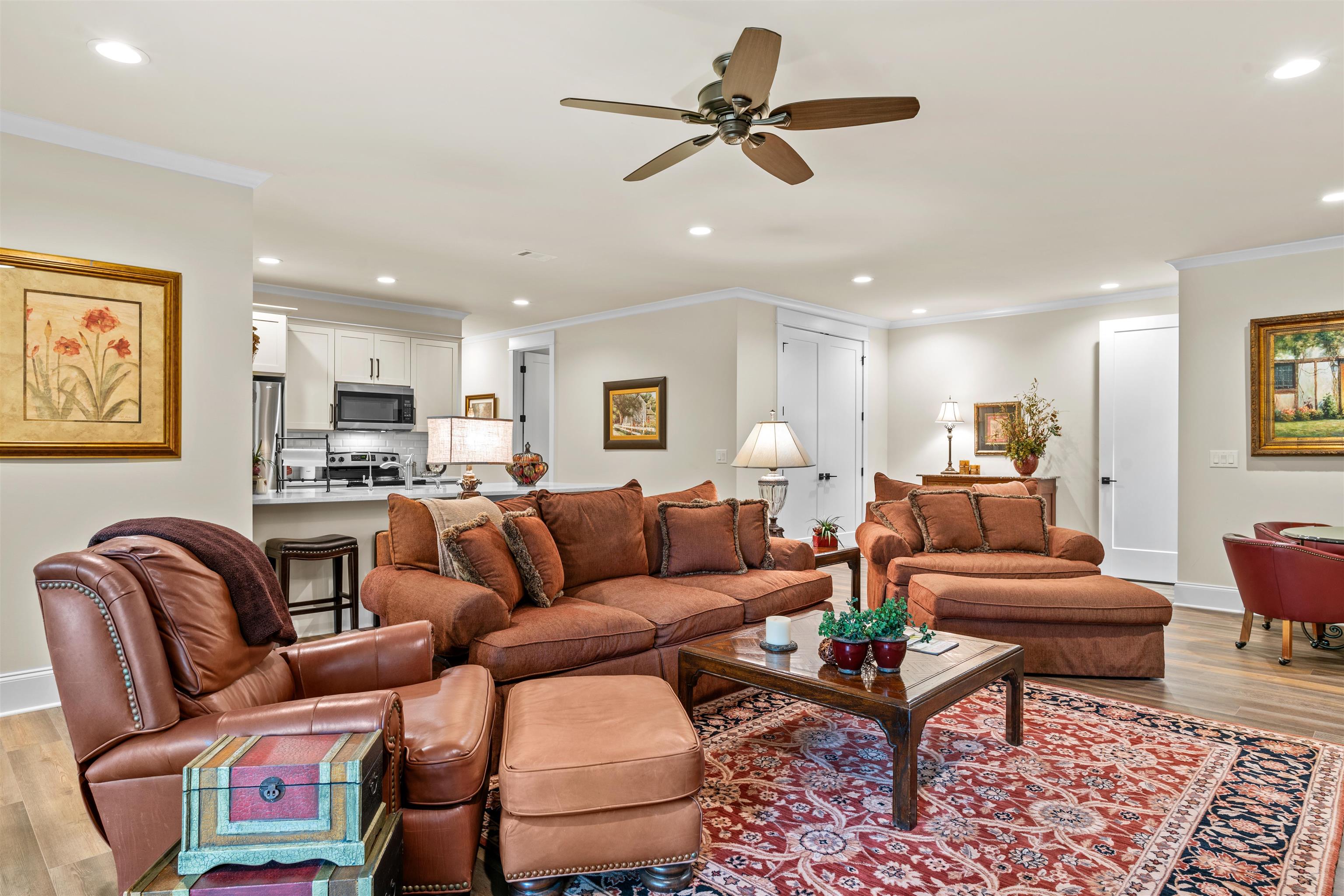 1131 CURTRIGHT PLACE