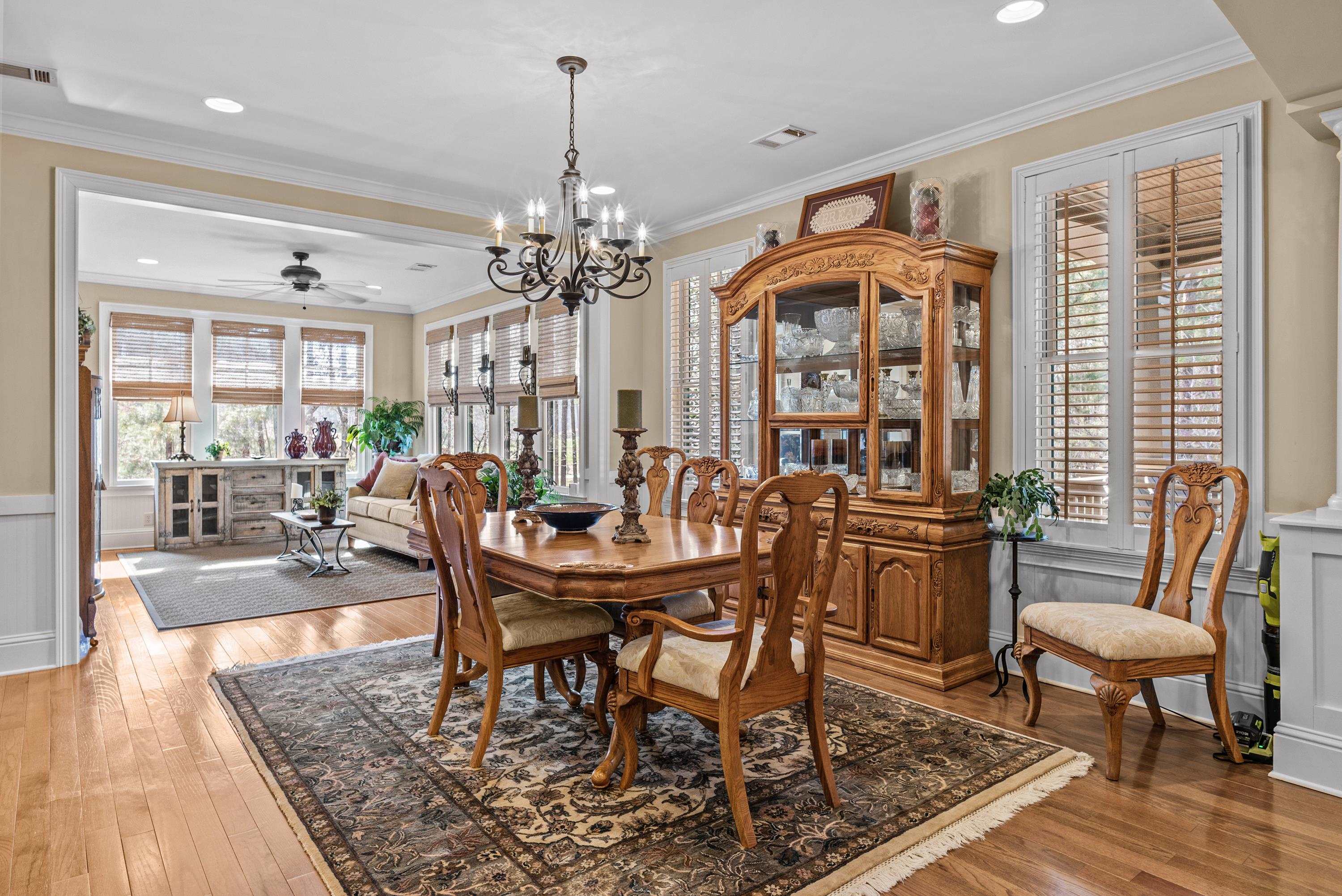 1141 REGENCY DRIVE