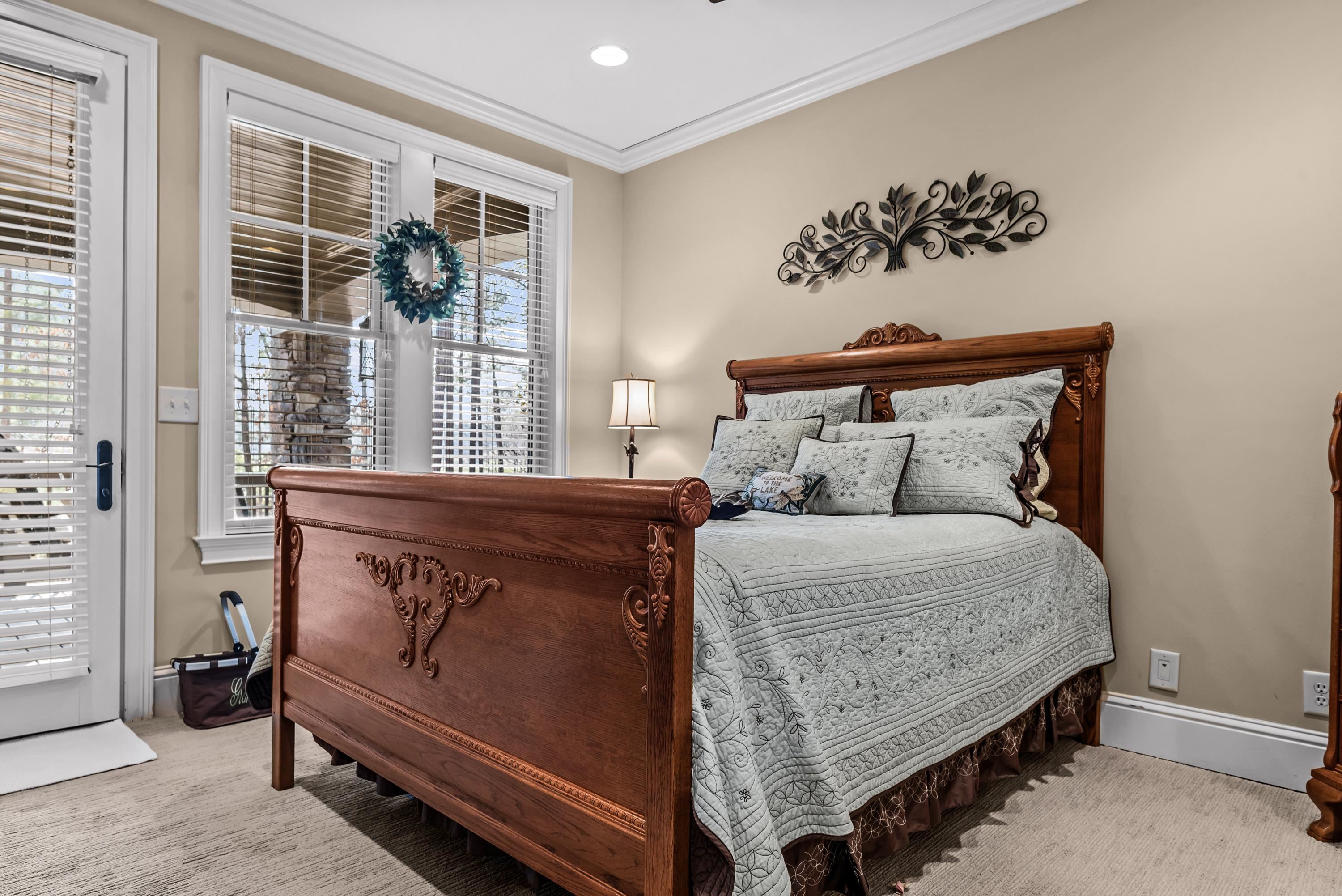 1141 REGENCY DRIVE