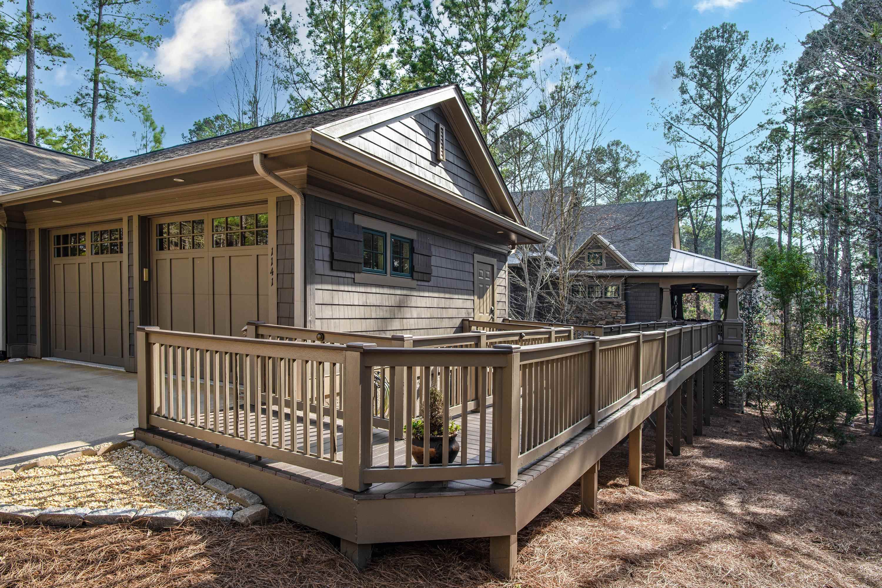 1141 REGENCY DRIVE