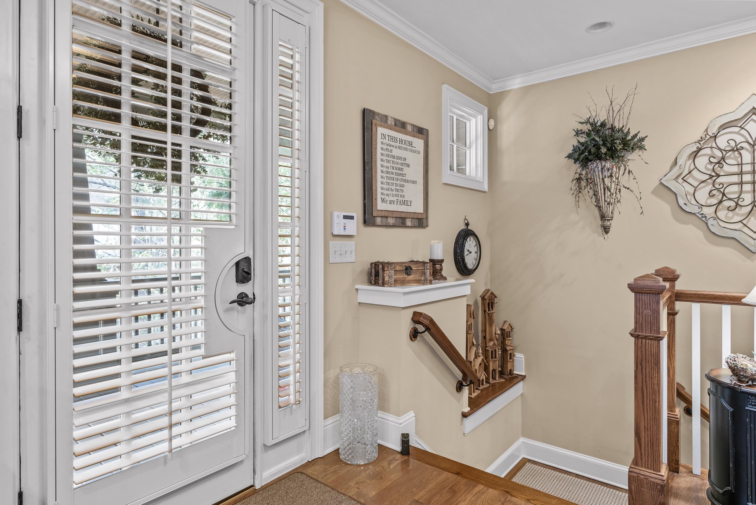 1141 REGENCY DRIVE