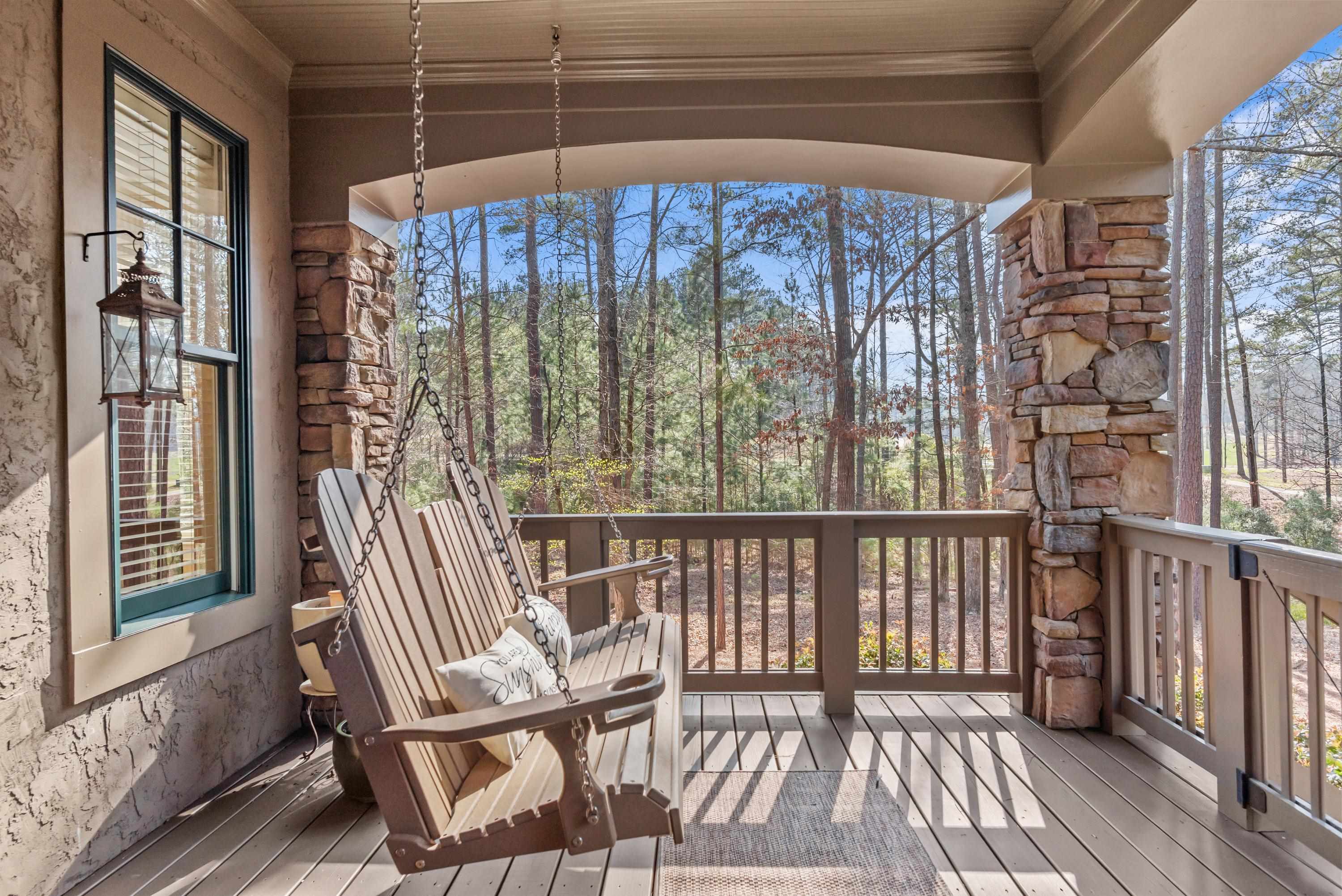 1141 REGENCY DRIVE