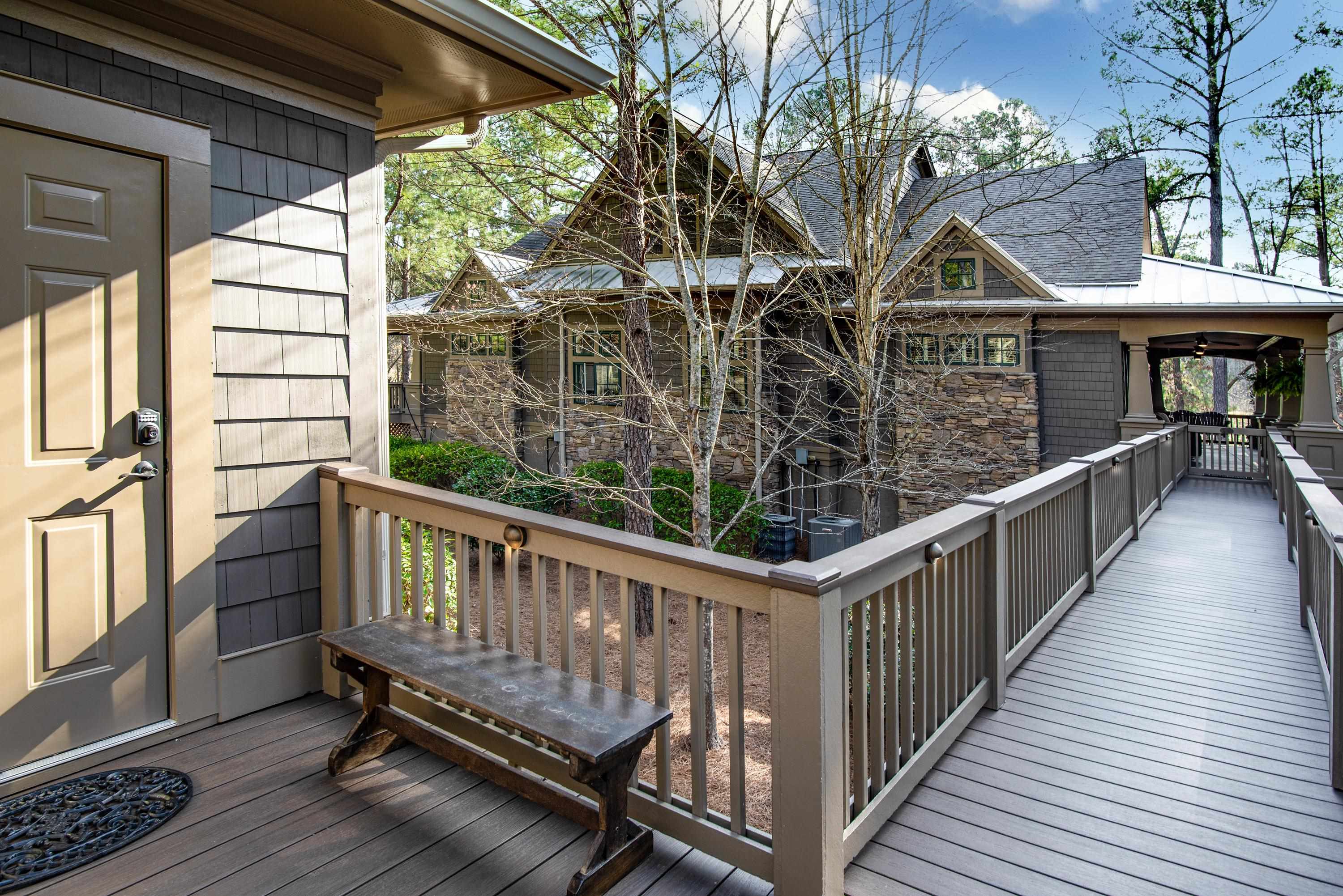 1141 REGENCY DRIVE