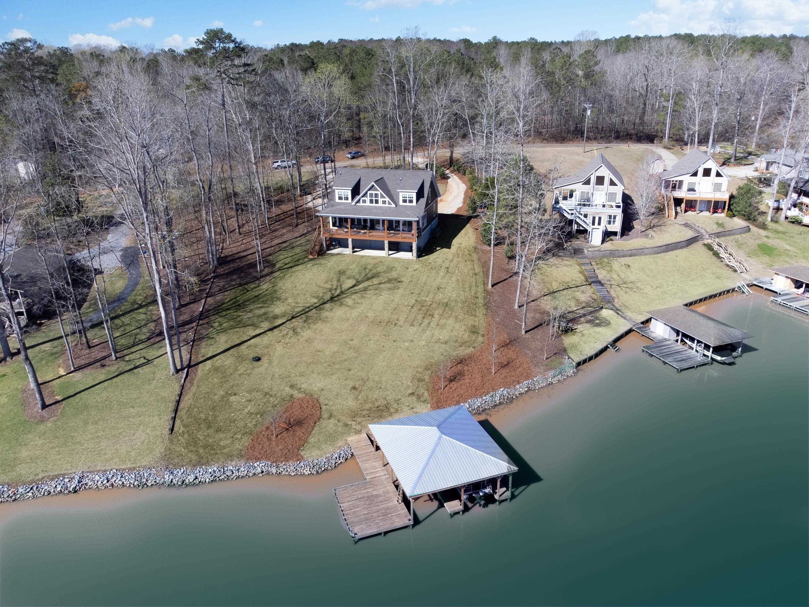 143 THOMAS DRIVE