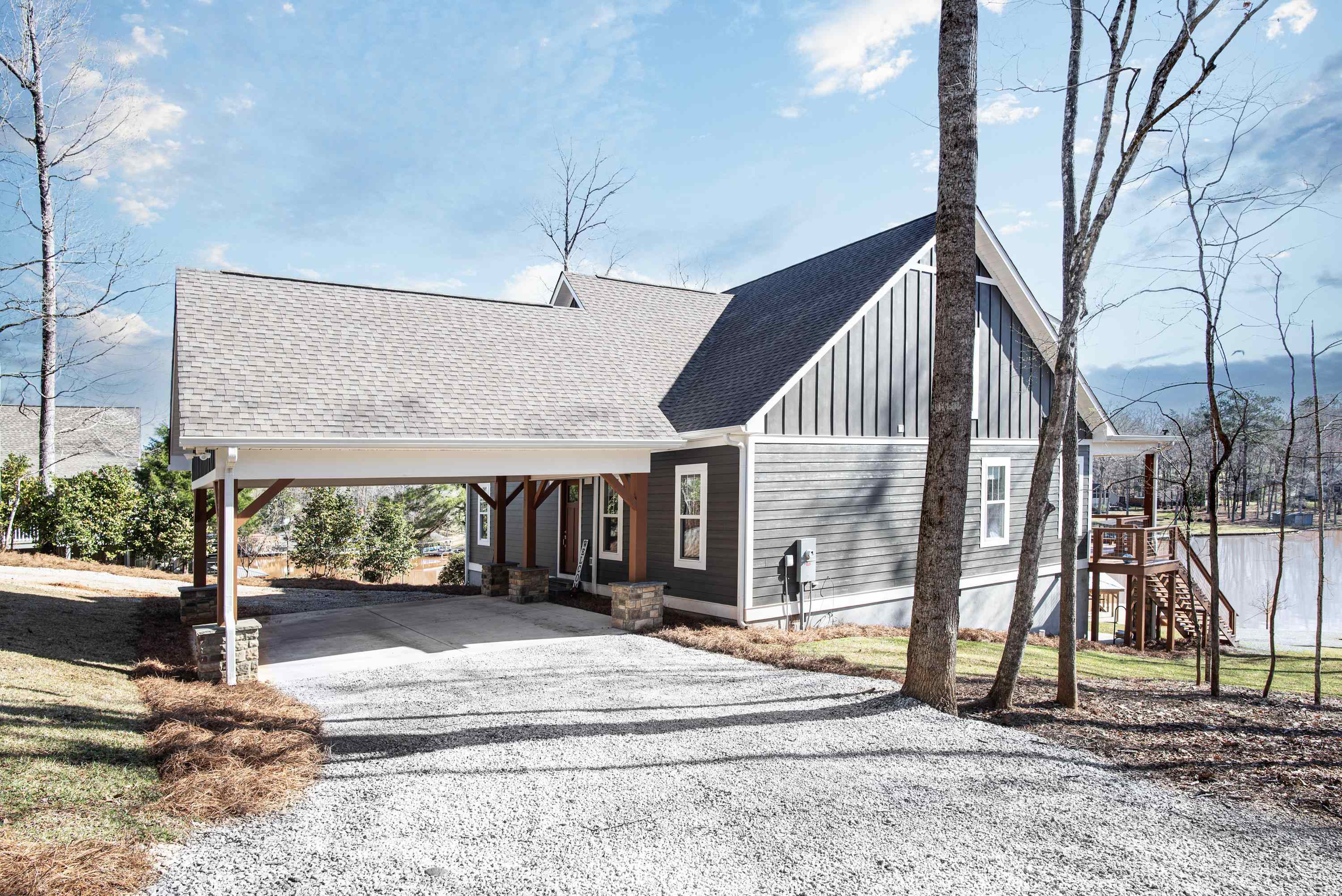 143 THOMAS DRIVE