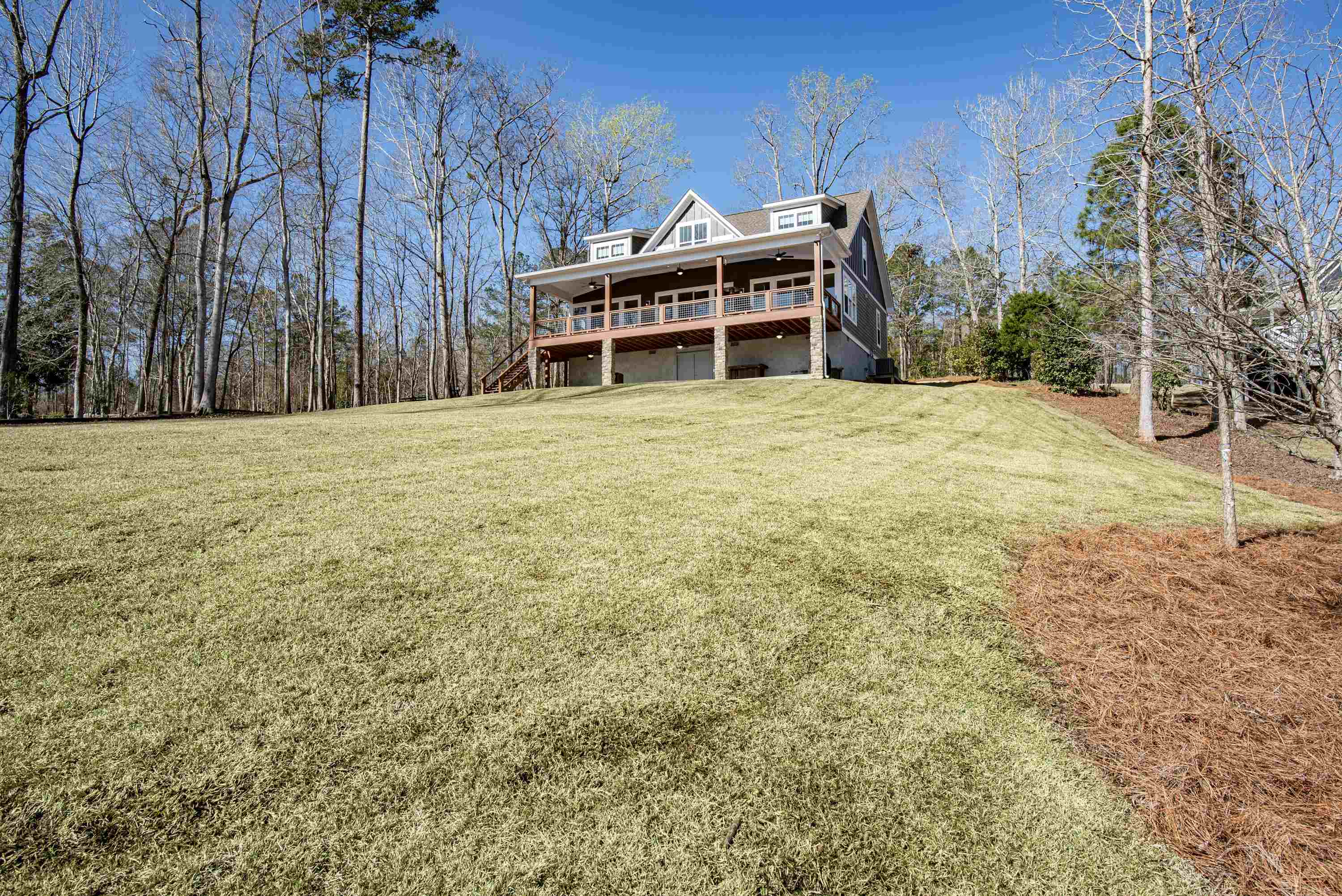143 THOMAS DRIVE