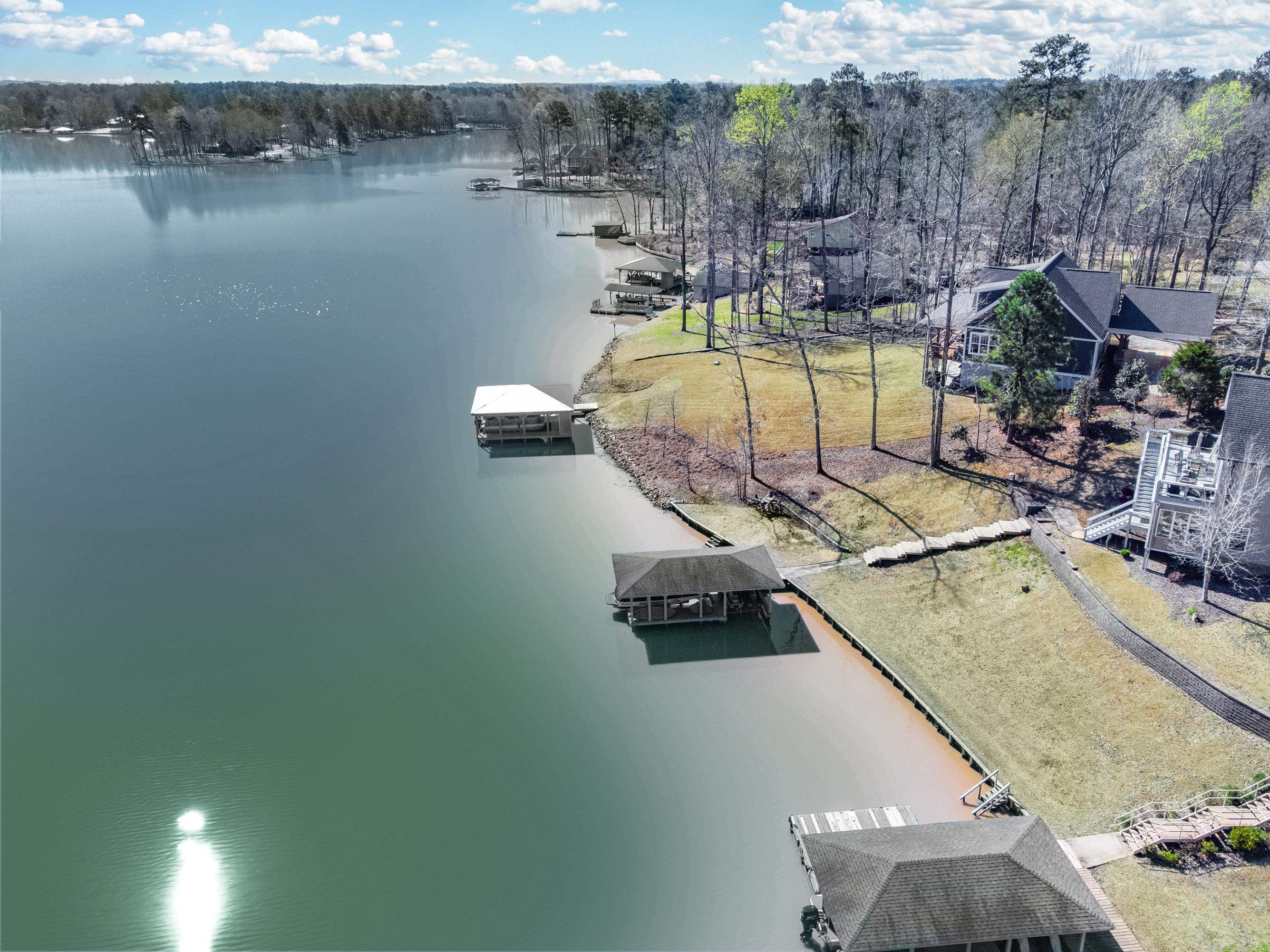 143 THOMAS DRIVE