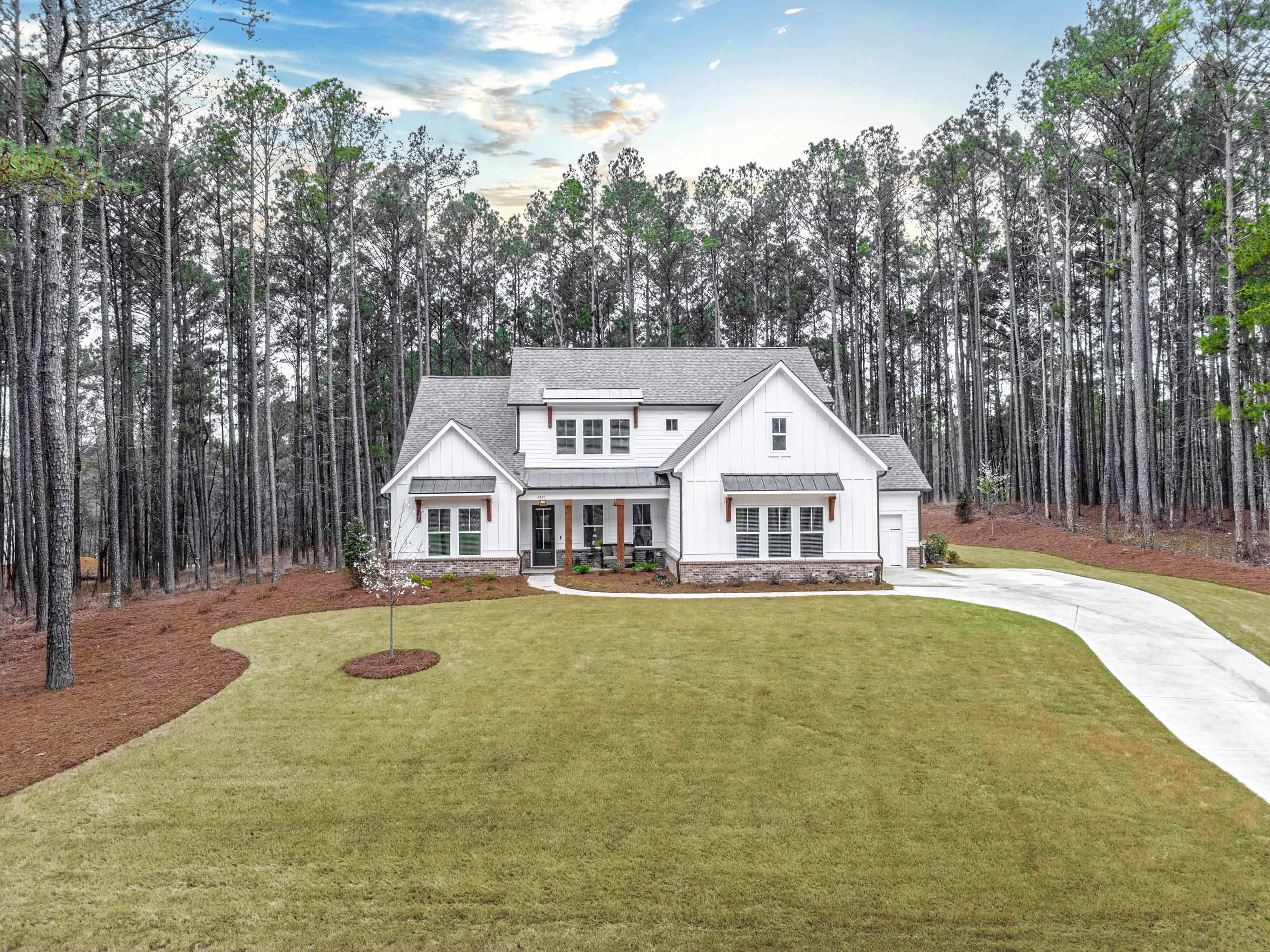 2401 CLUB DRIVE