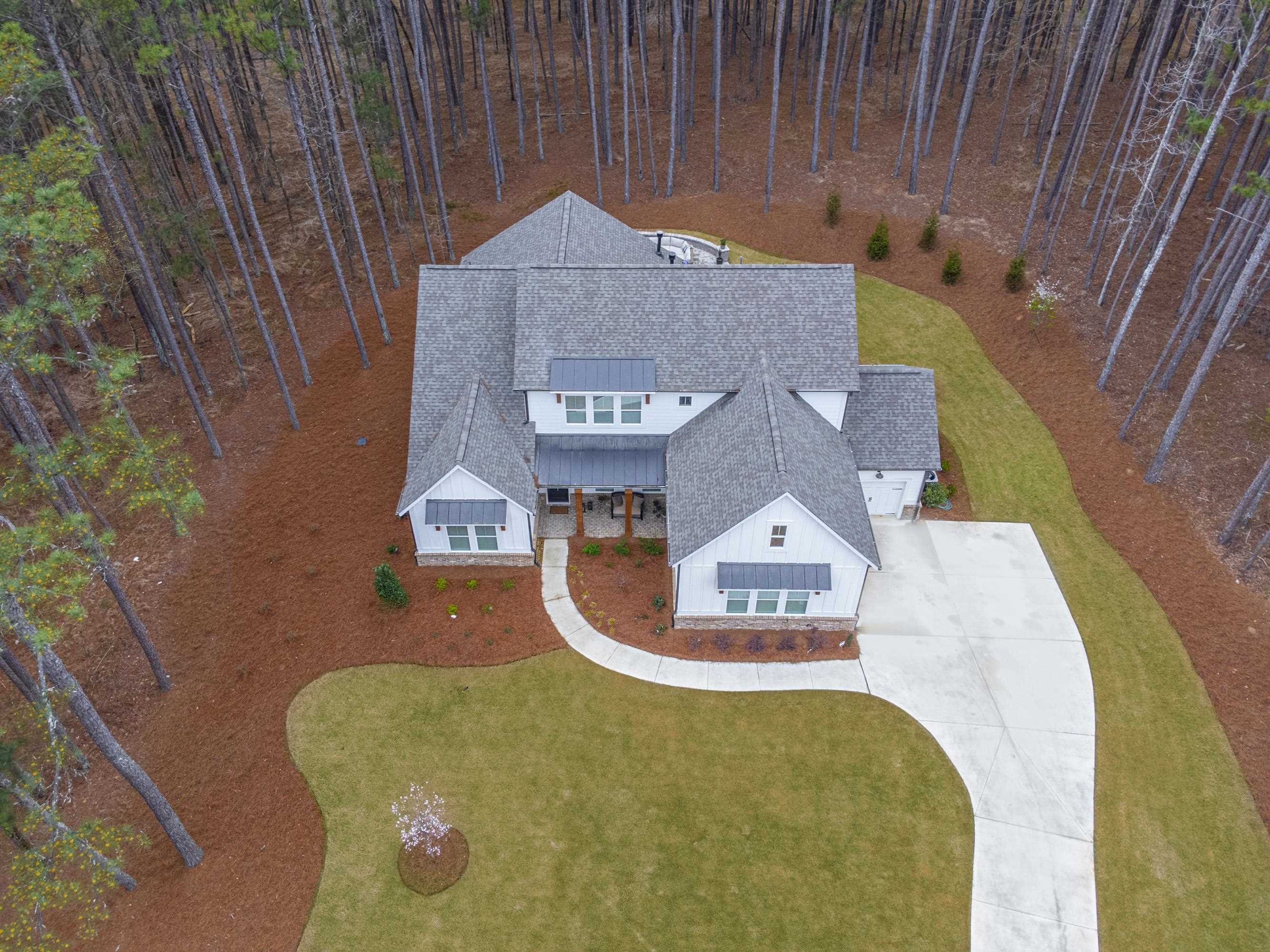 2401 CLUB DRIVE