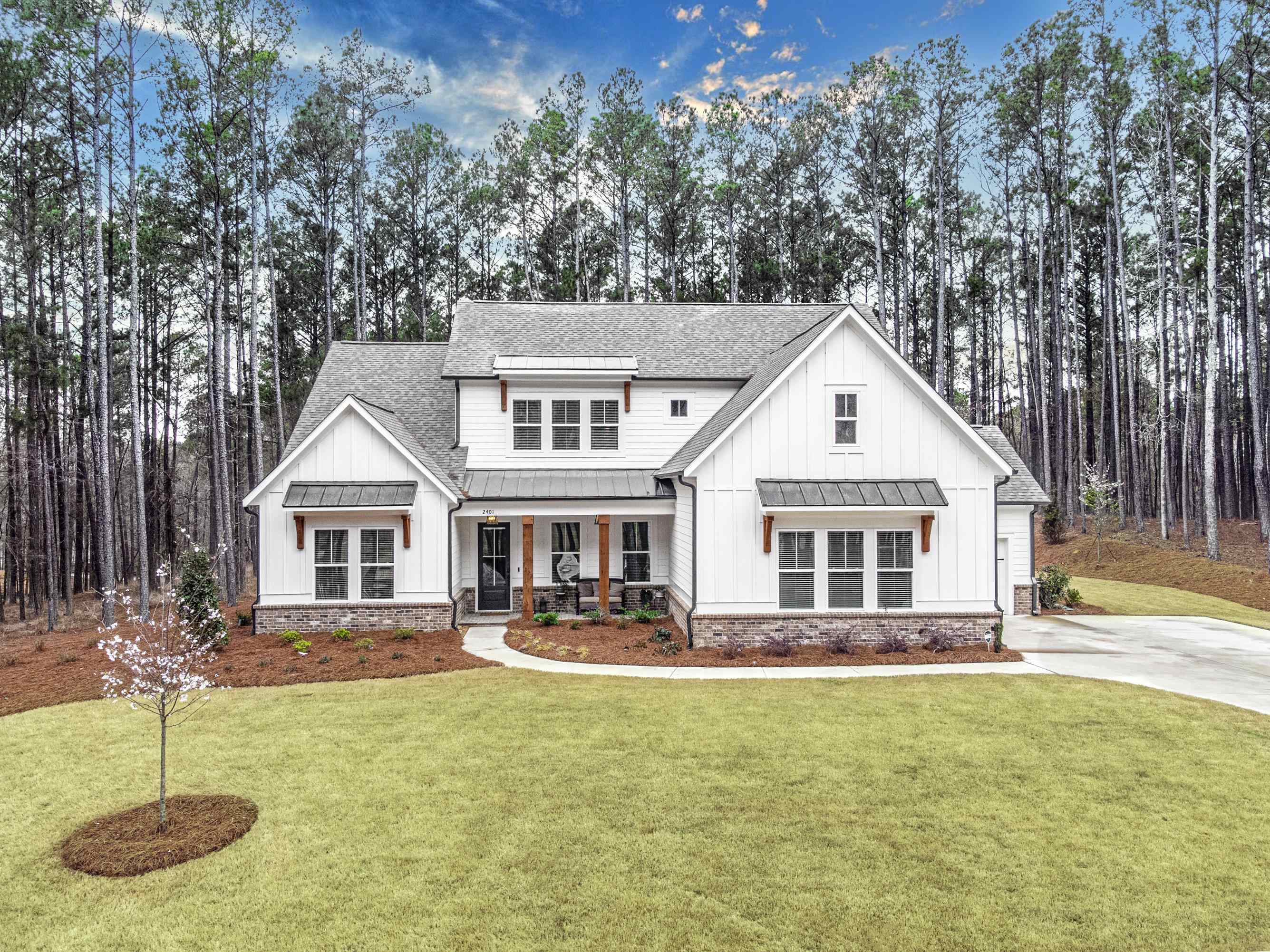 2401 CLUB DRIVE