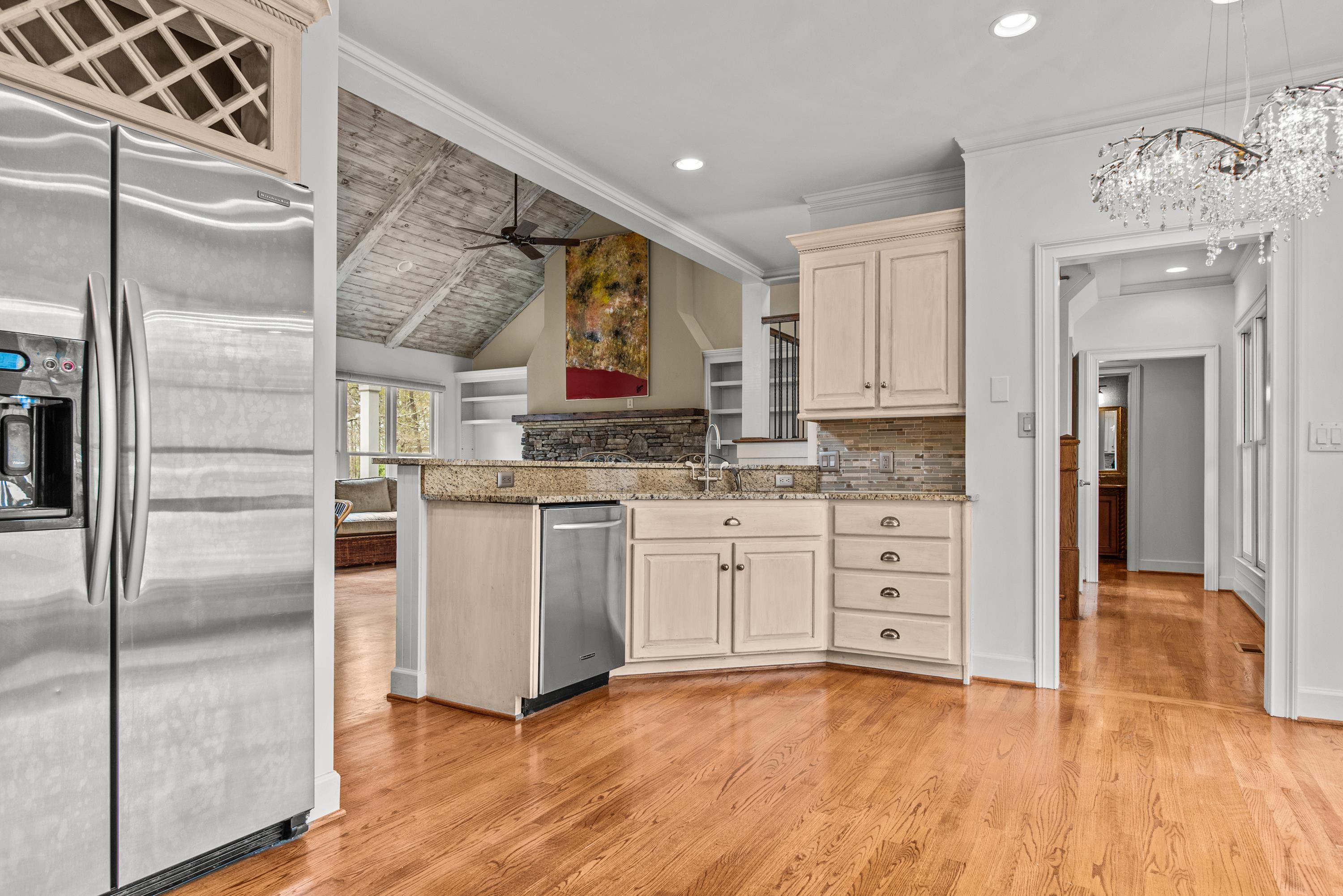 1180 MERCER TRAIL