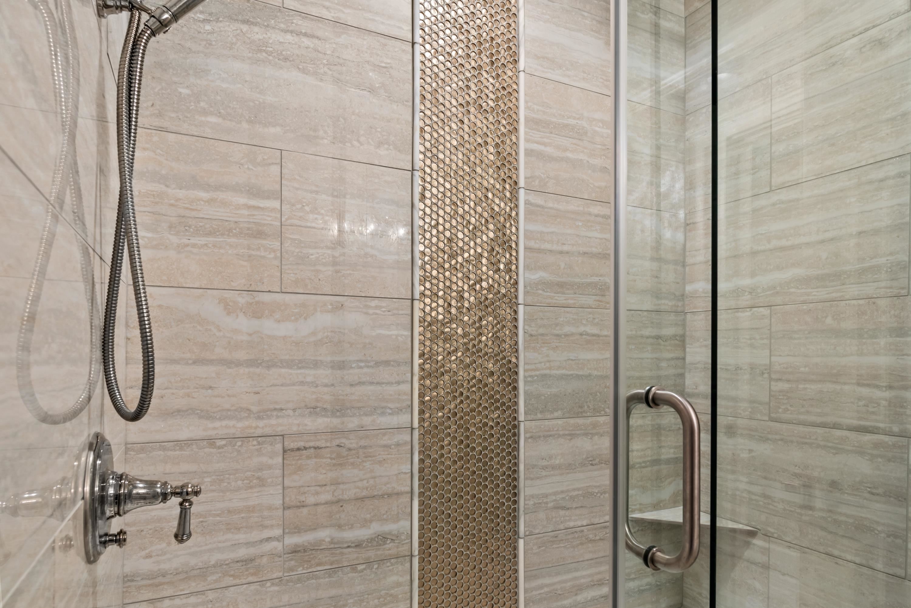 1180 MERCER TRAIL