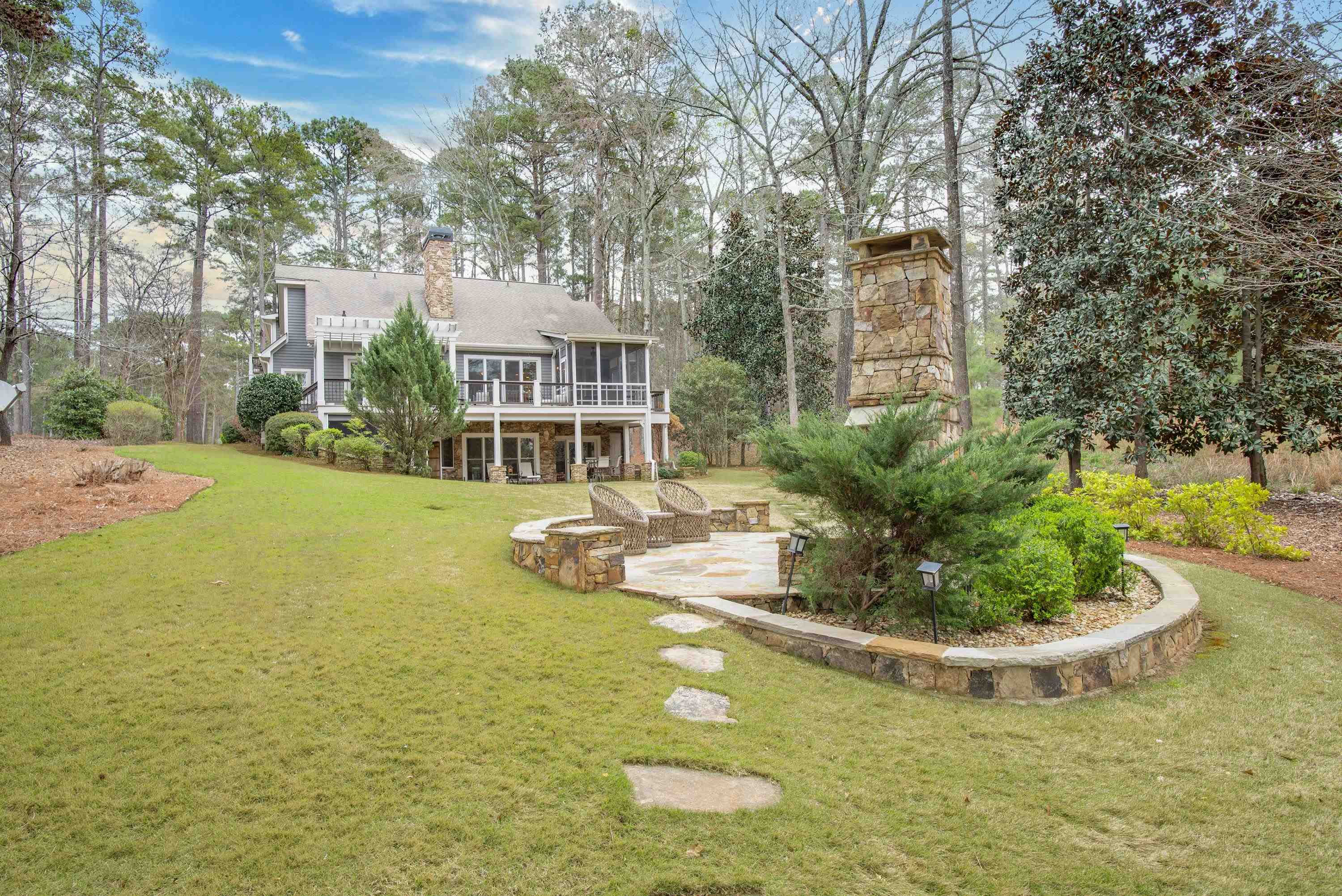 1180 MERCER TRAIL