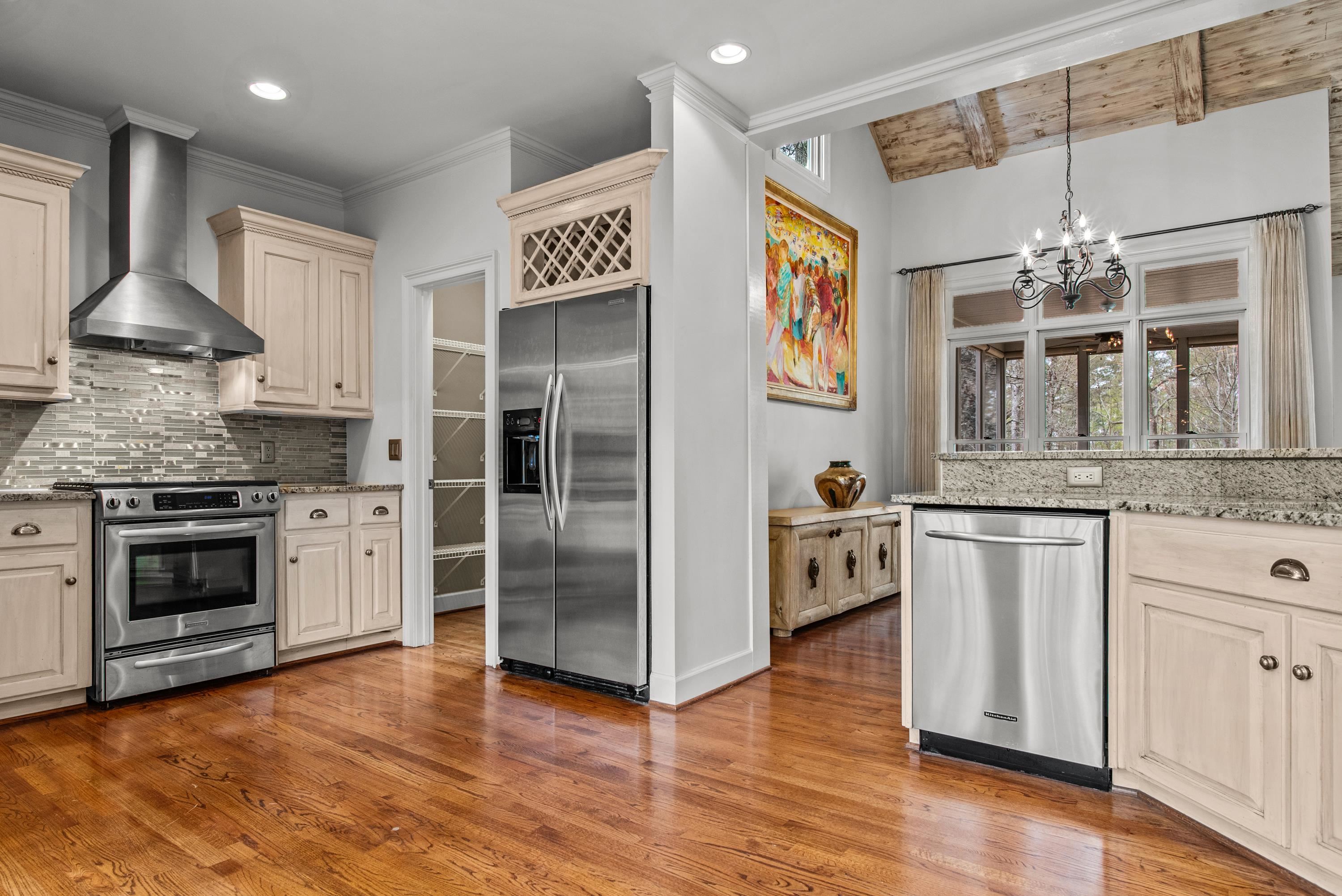 1180 MERCER TRAIL