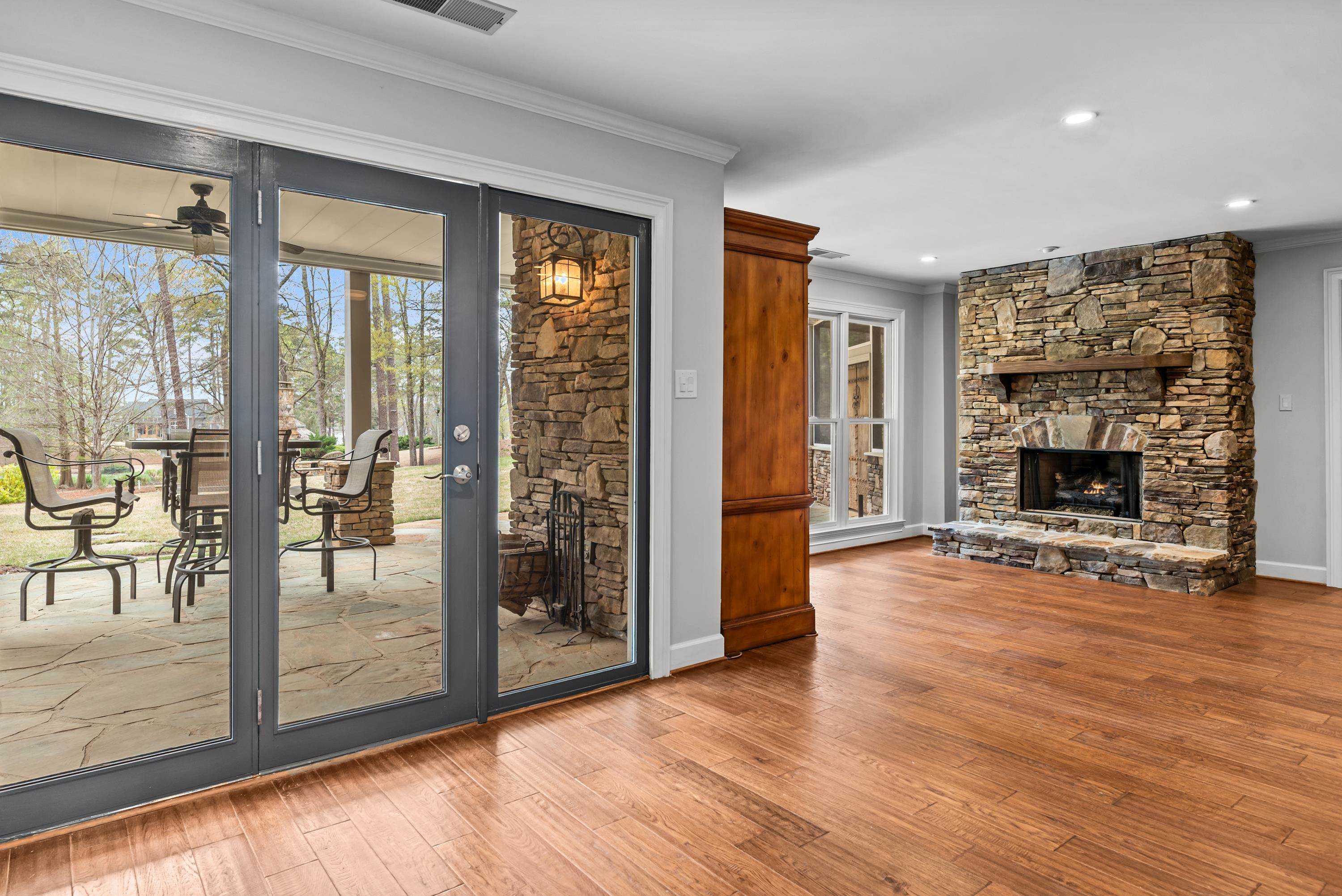 1180 MERCER TRAIL