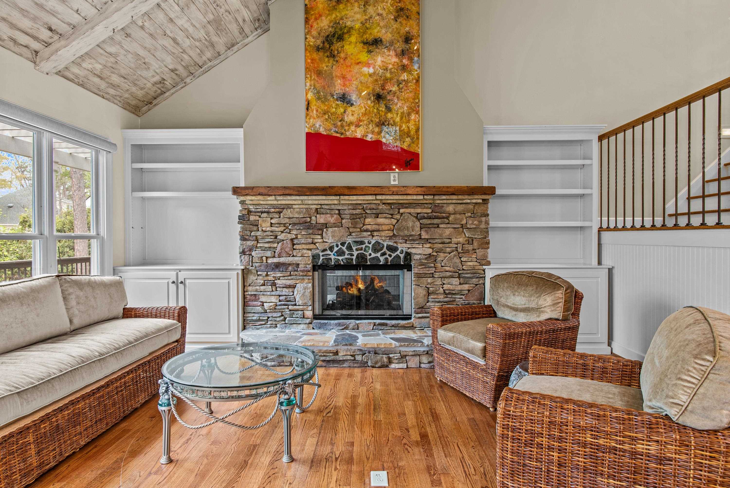 1180 MERCER TRAIL