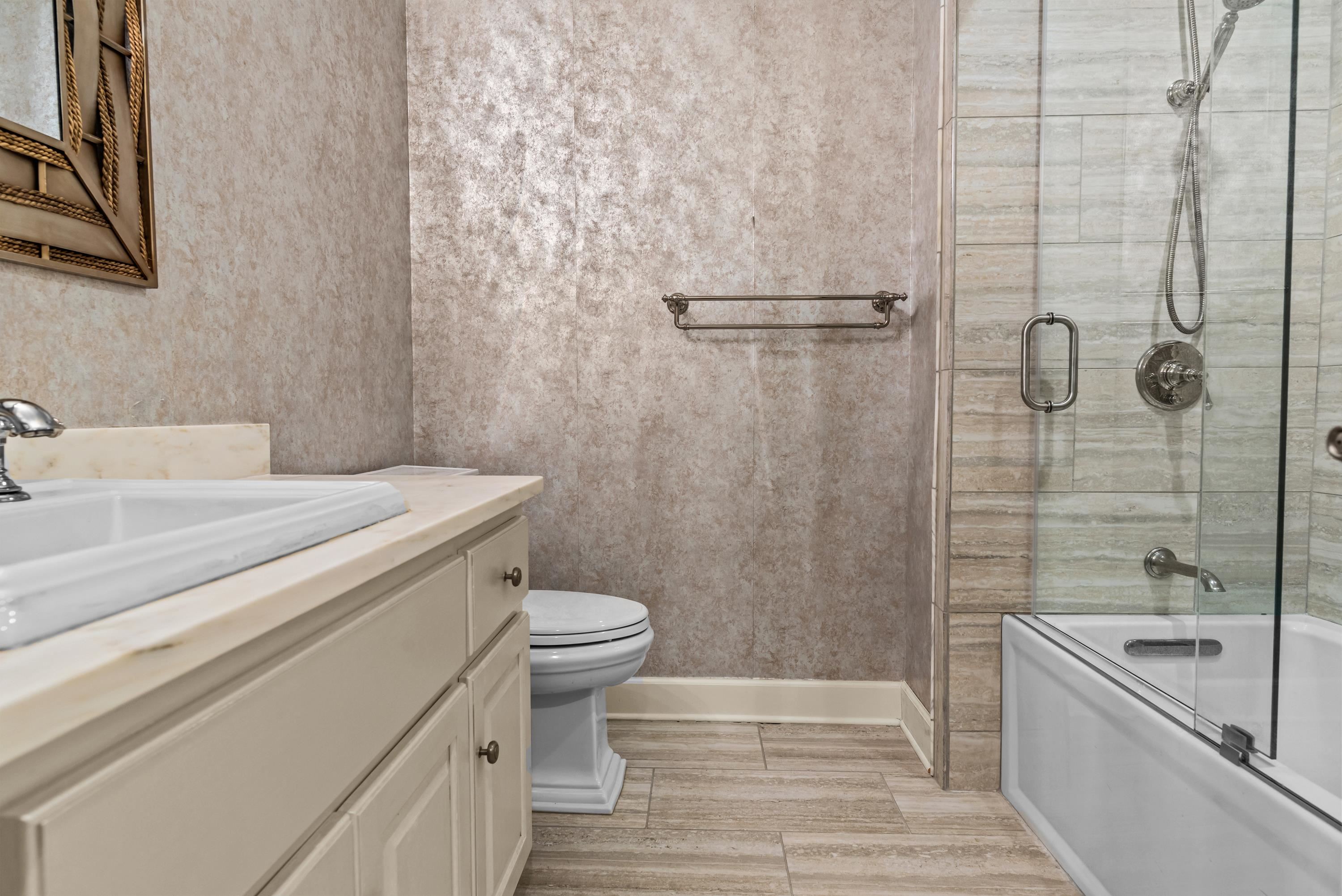 1180 MERCER TRAIL