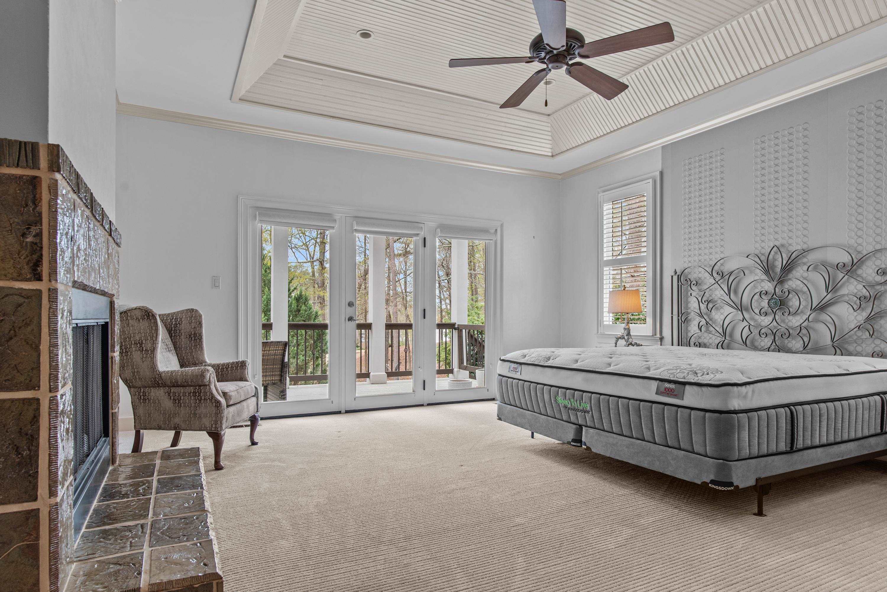 1180 MERCER TRAIL