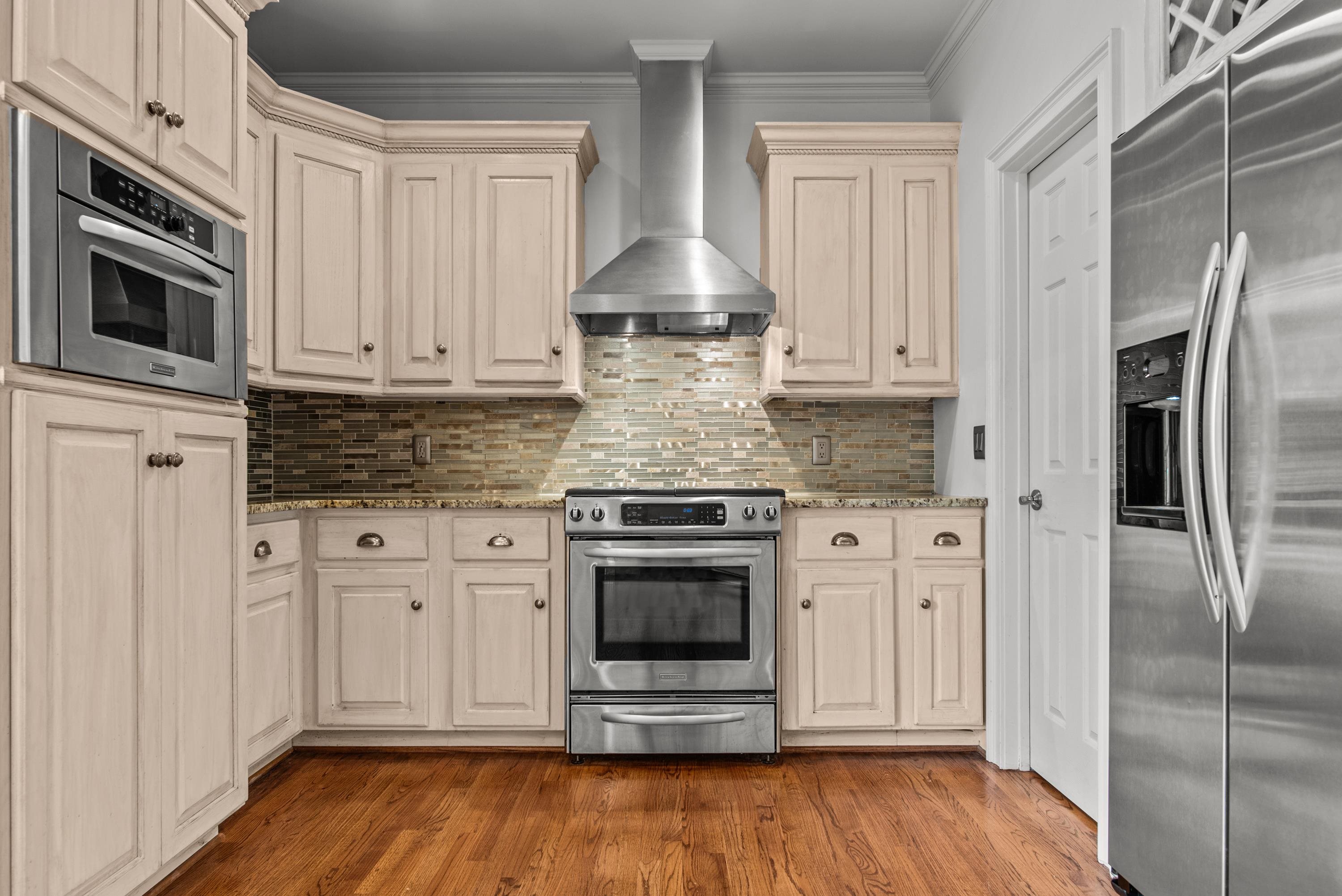 1180 MERCER TRAIL