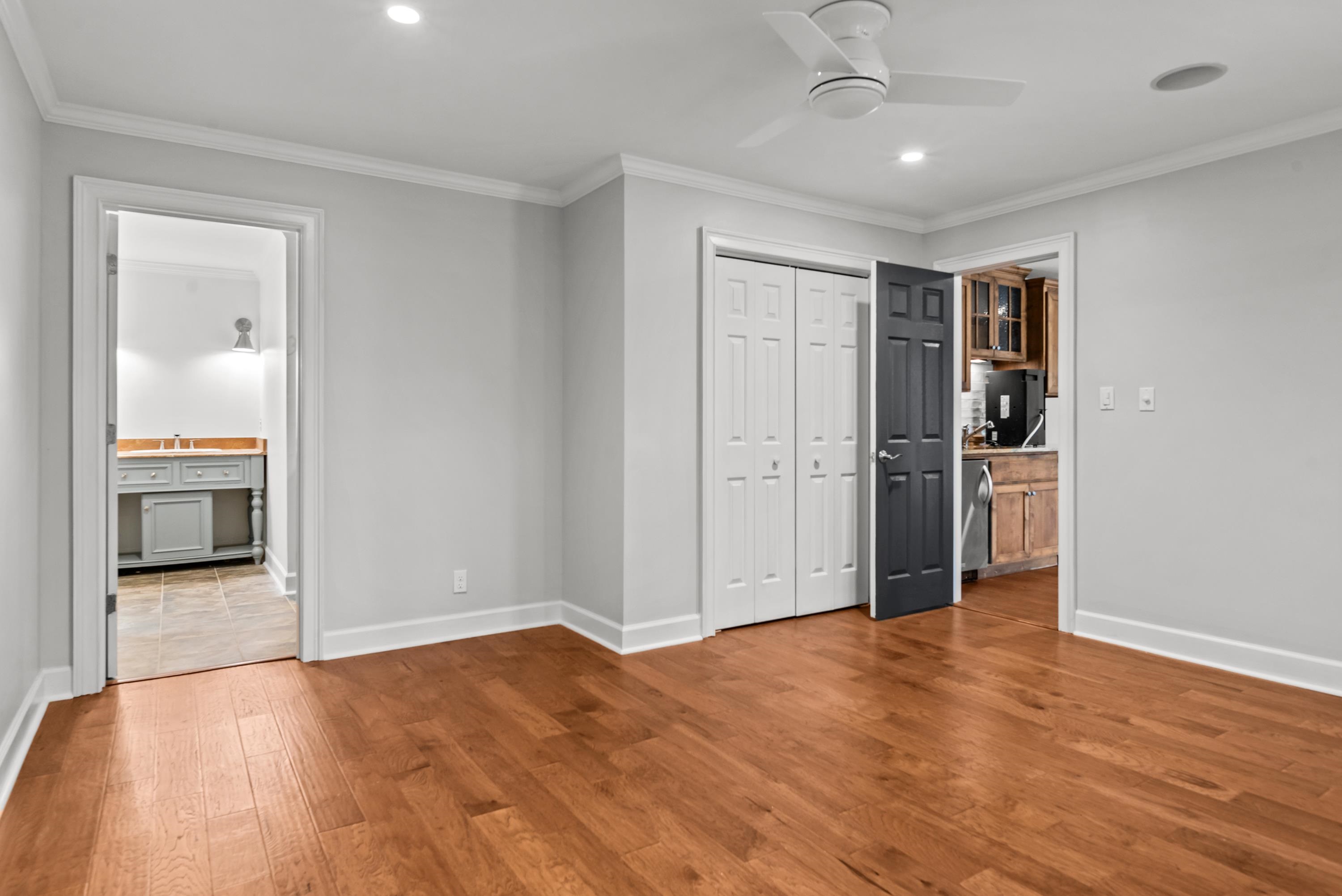 1180 MERCER TRAIL
