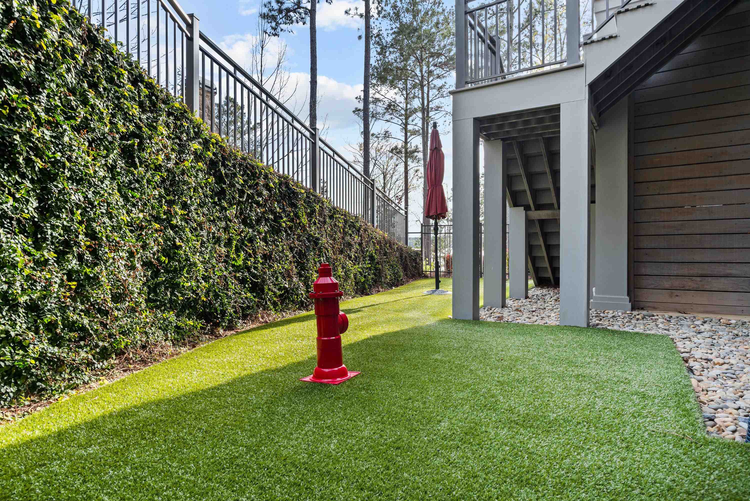 1121 KINGFISHER POINT