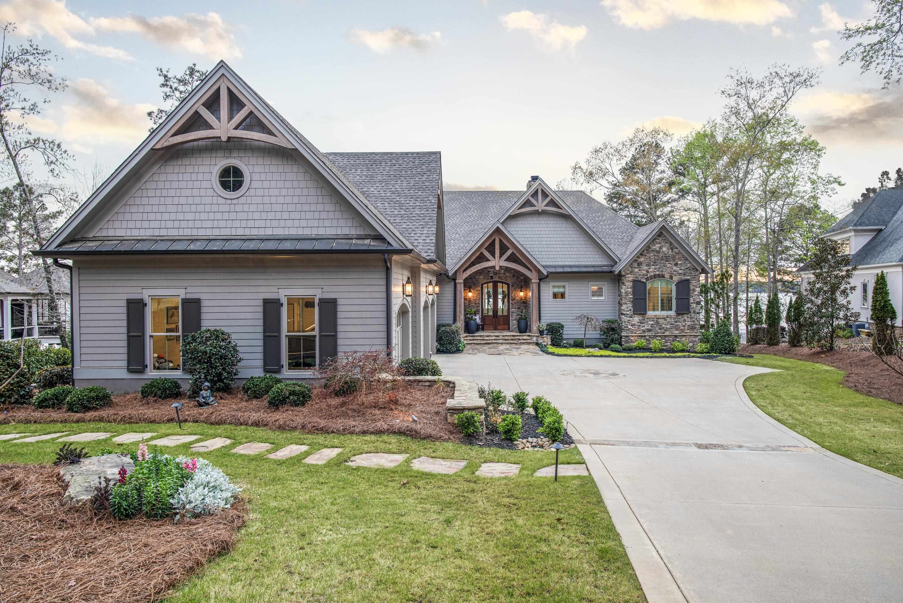 1121 KINGFISHER POINT