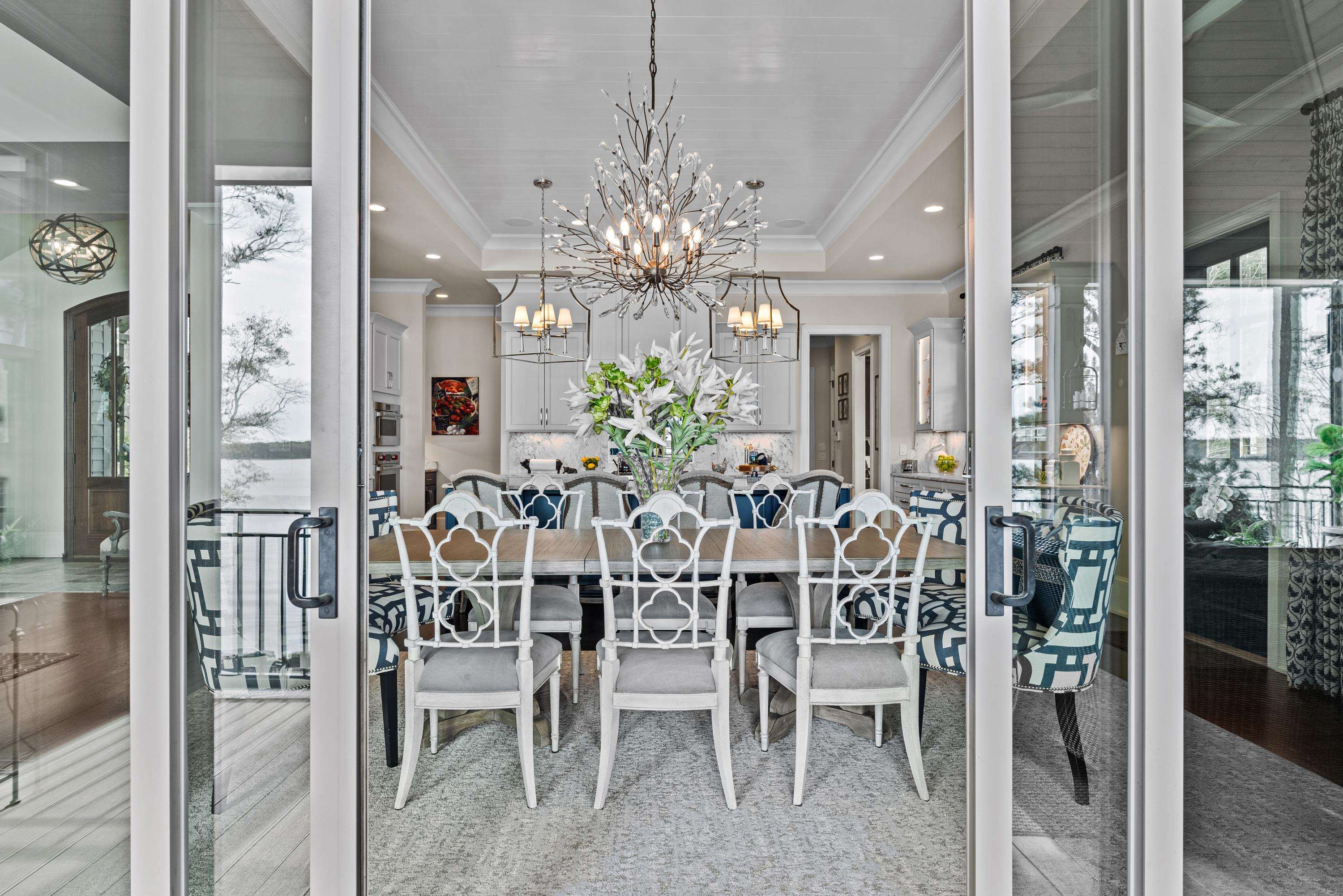 1121 KINGFISHER POINT