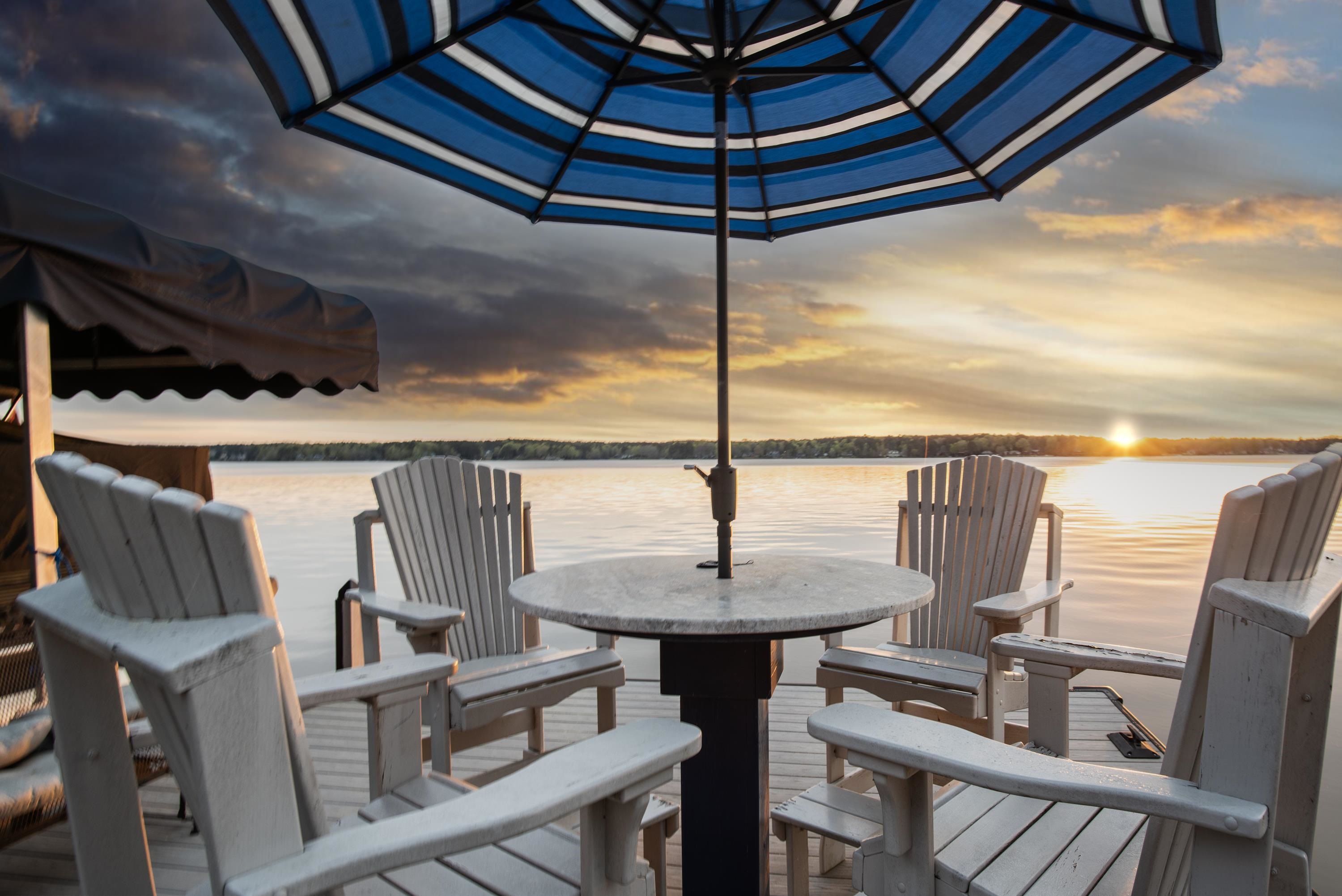 1121 KINGFISHER POINT