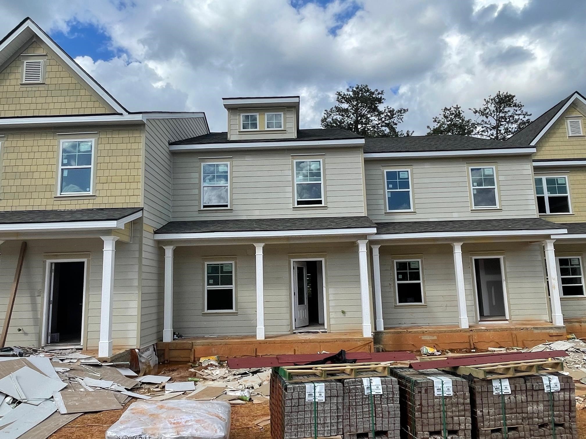 106 CRANE LANE Unit: Building 11, Unit 24A