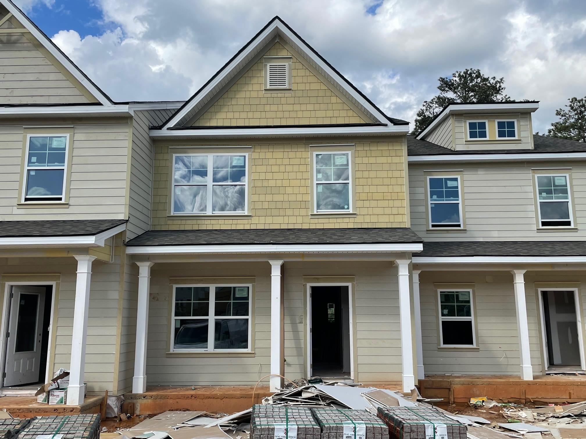106 CRANE LANE Unit: Building 11, Unit 25A