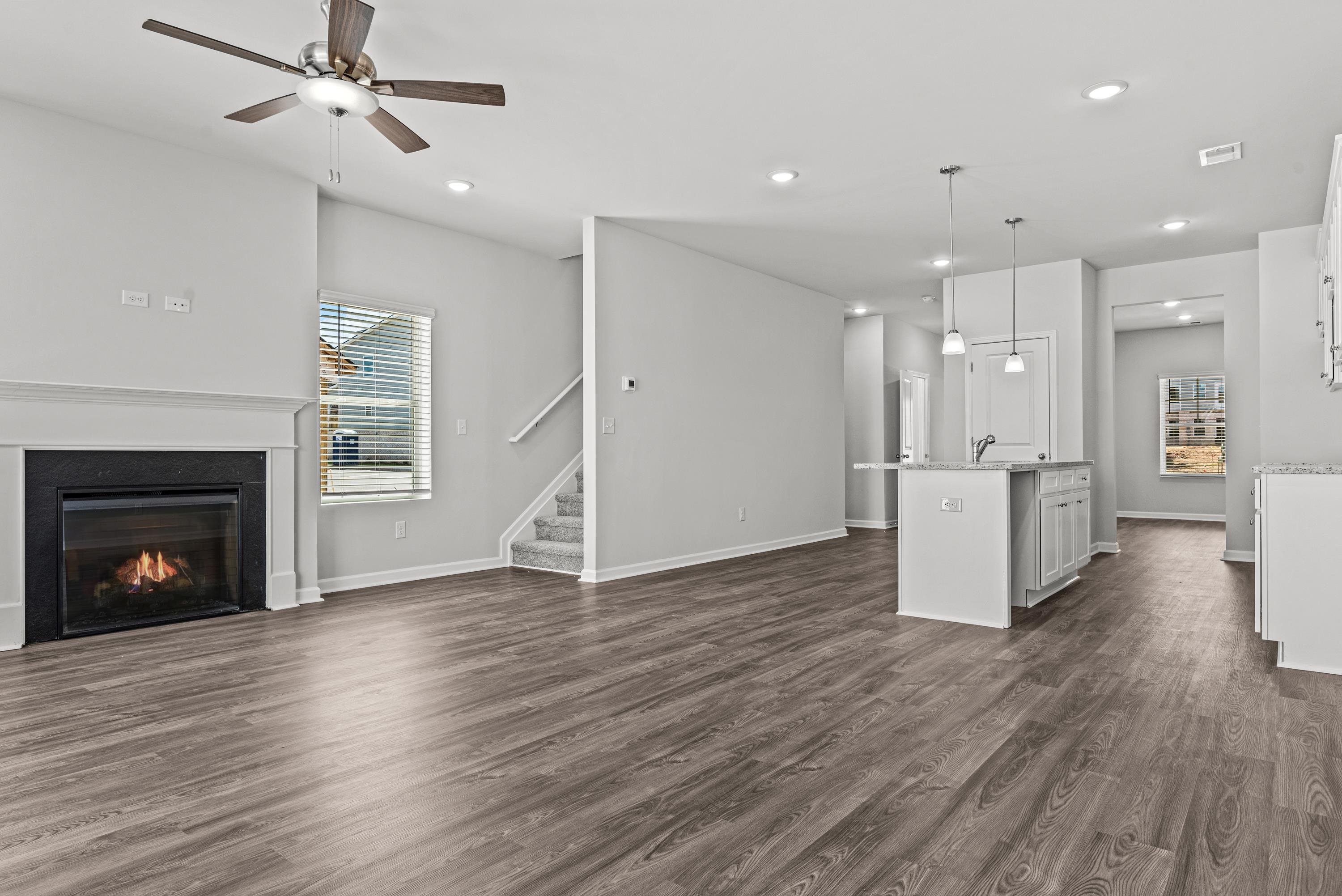 101 CRANE LANE Unit: BUILDING 8 UNIT 7C