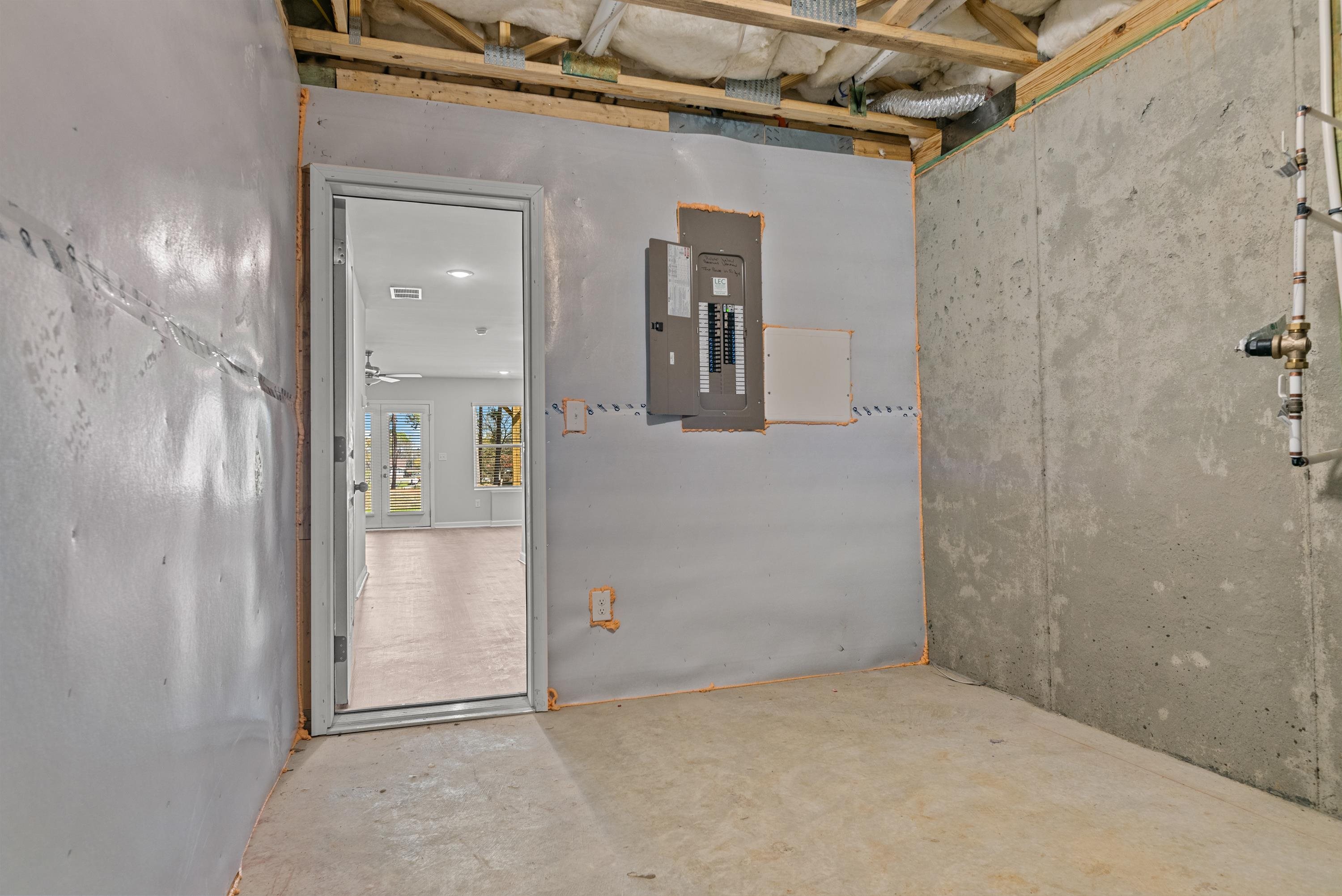 101 CRANE LANE Unit: BUILDING 8 UNIT 7C