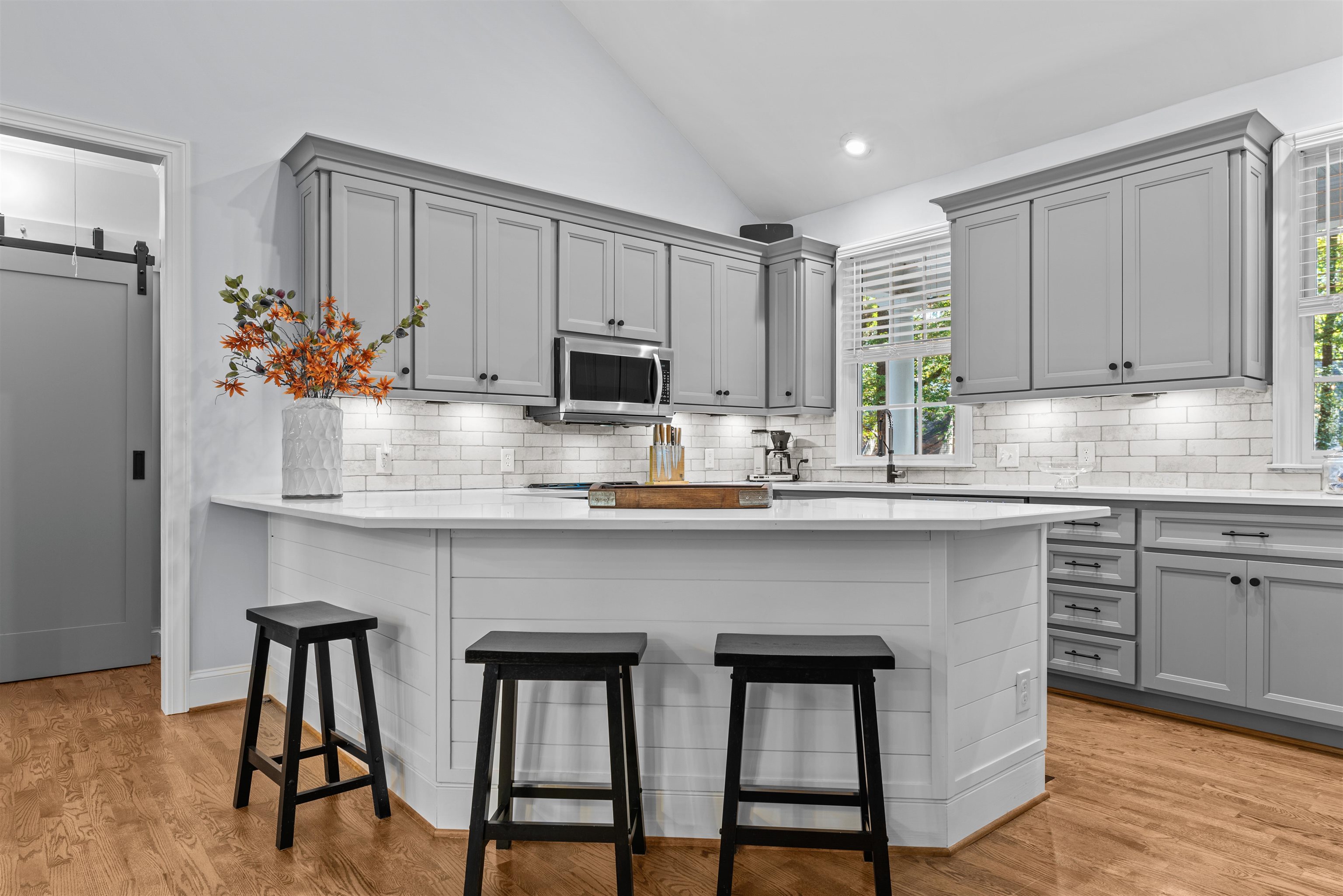 111 SEVEN OAKS WAY