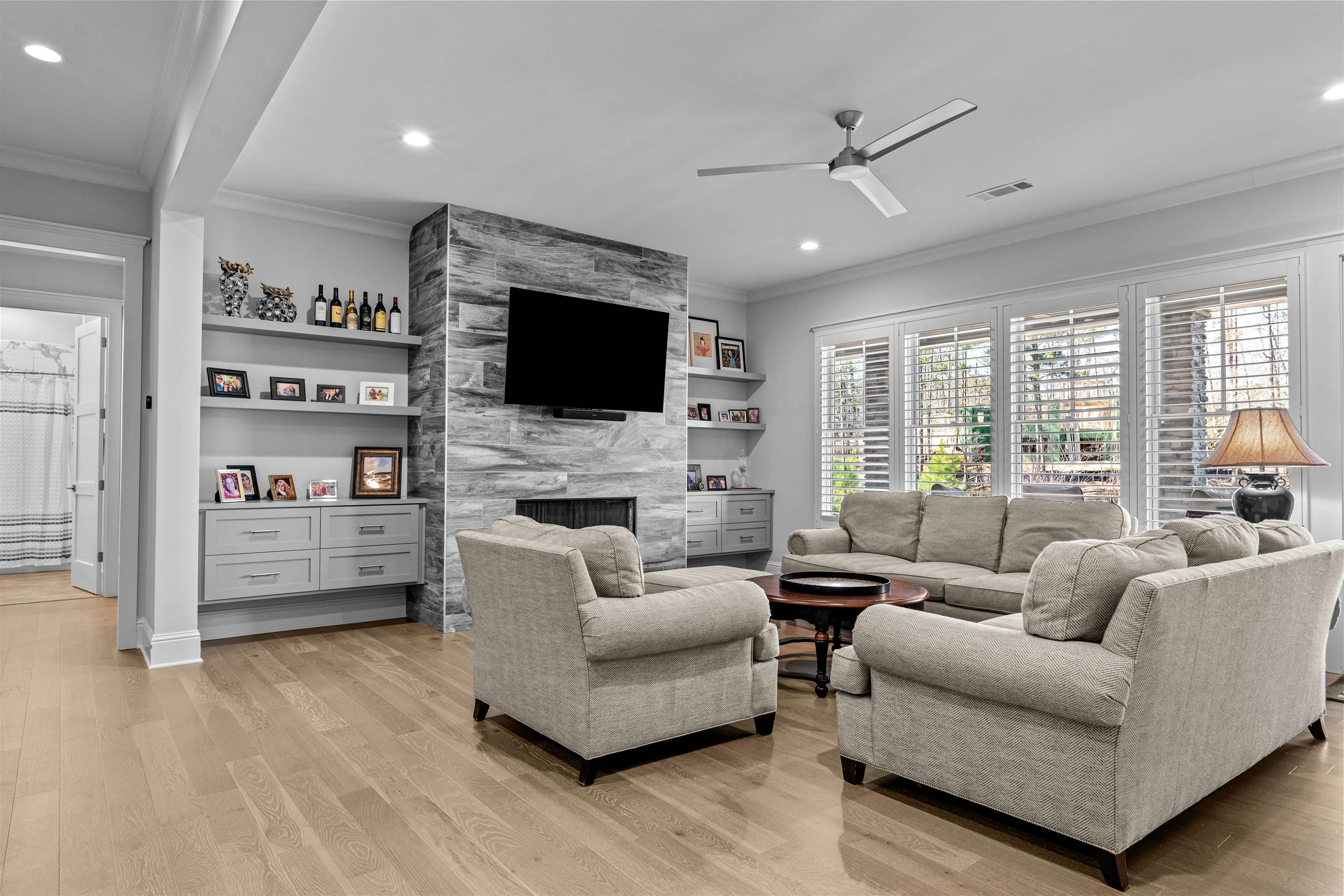 1070 ANGEL POND EAST