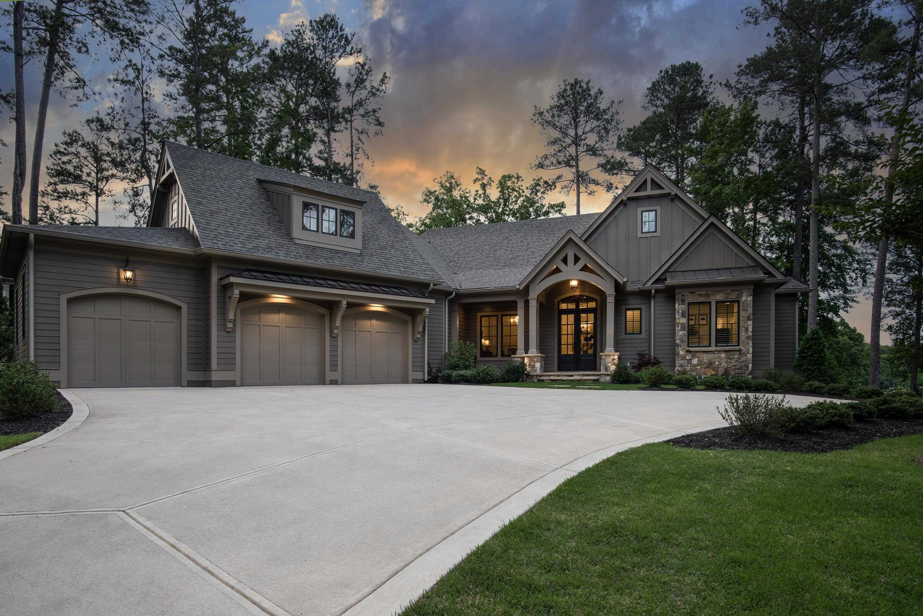 1080 CURTRIGHT PLACE