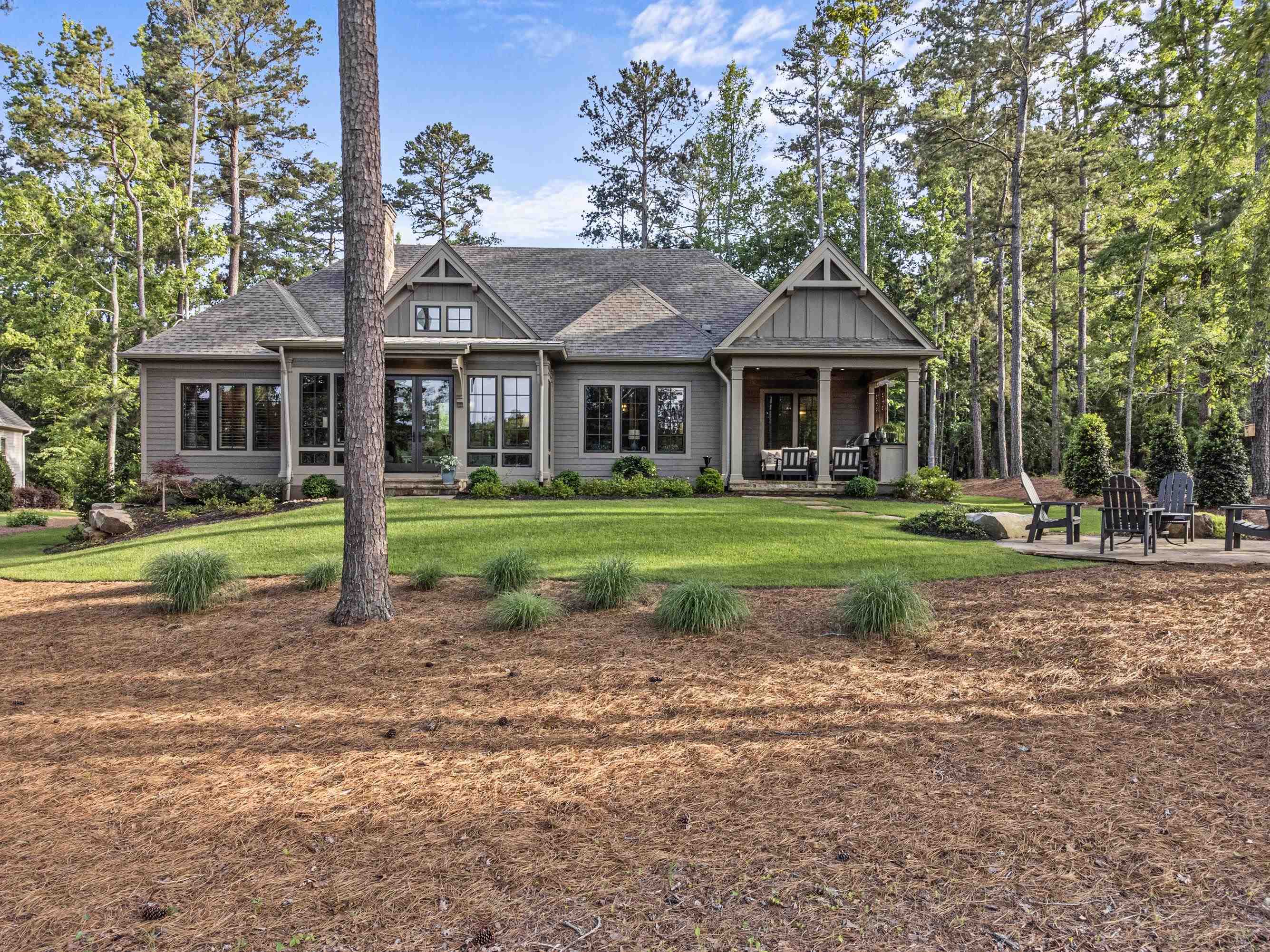 1080 CURTRIGHT PLACE