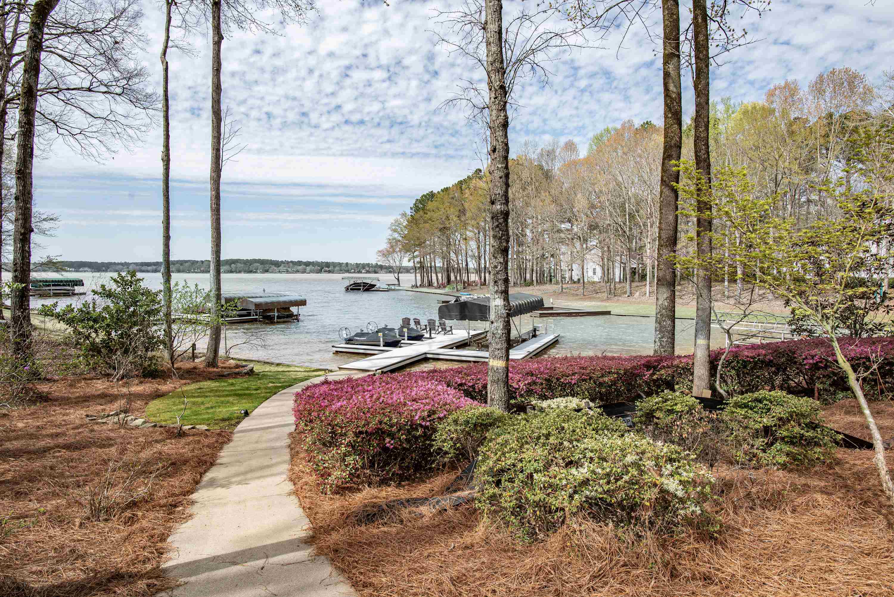 269 REYNOLDS DRIVE