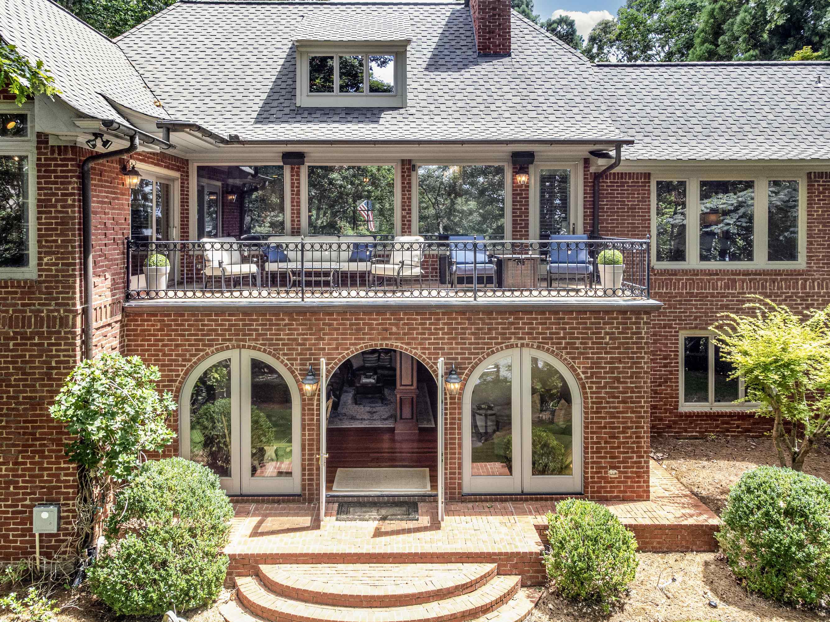 269 REYNOLDS DRIVE