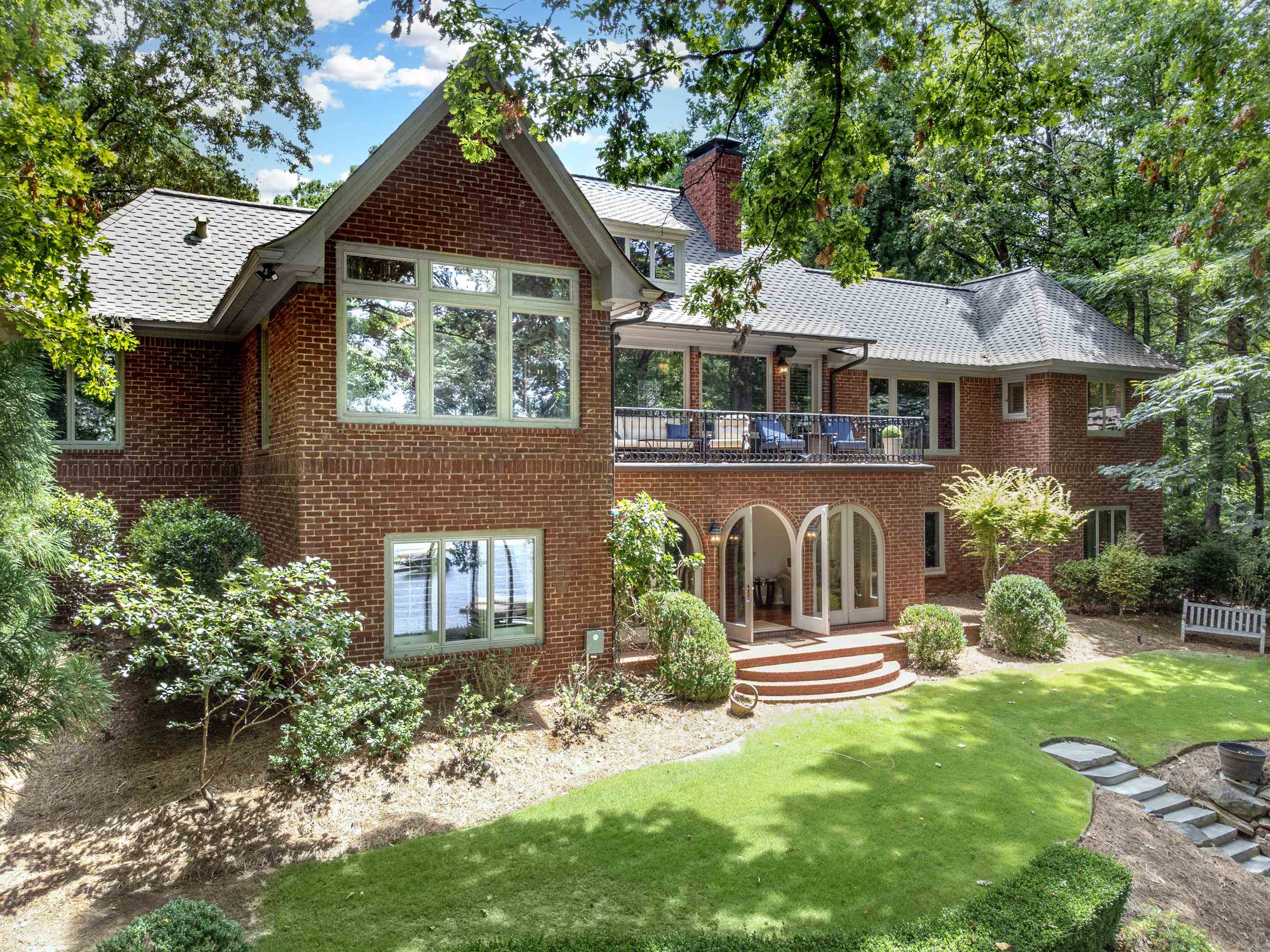 269 REYNOLDS DRIVE