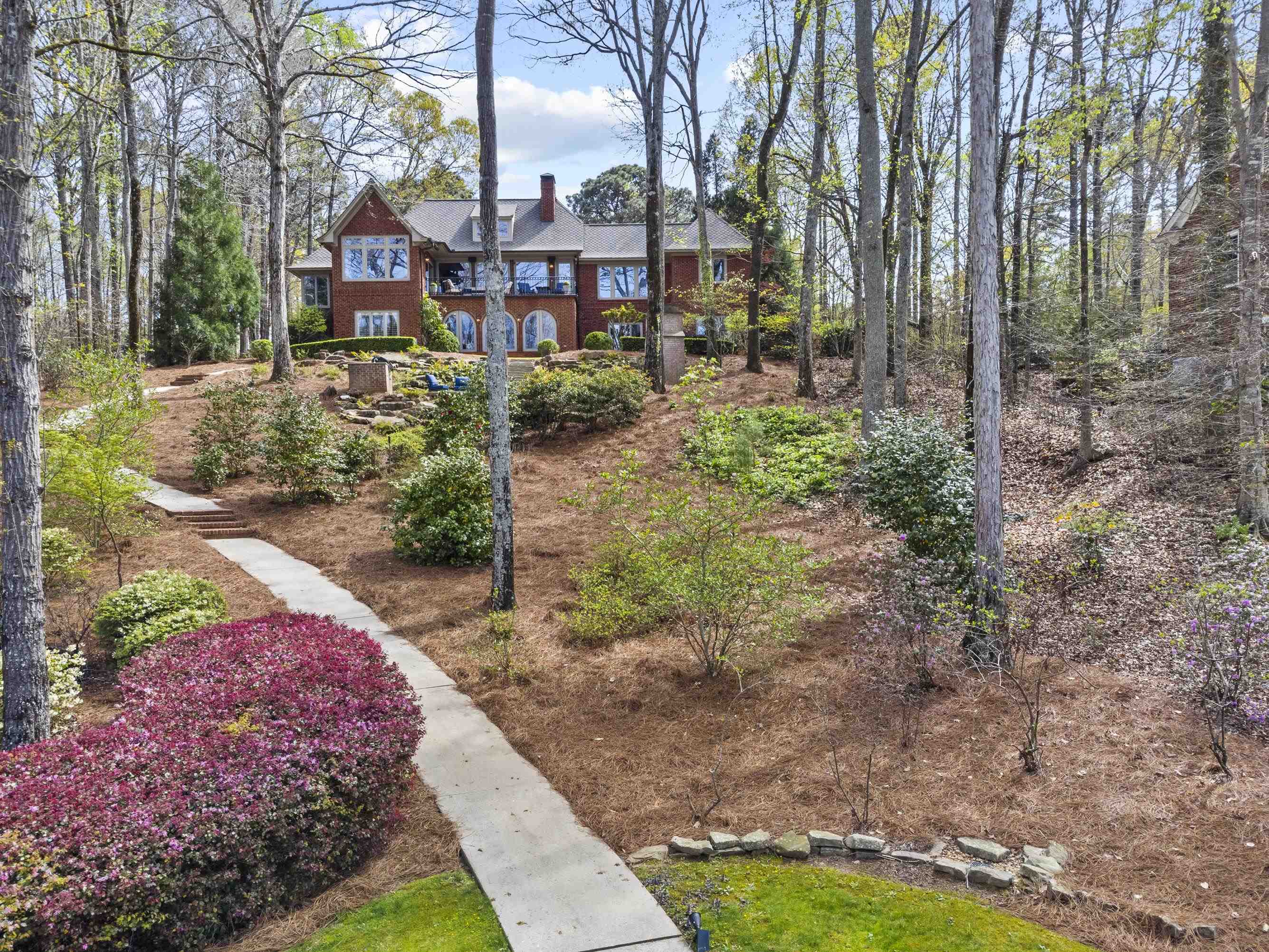 269 REYNOLDS DRIVE
