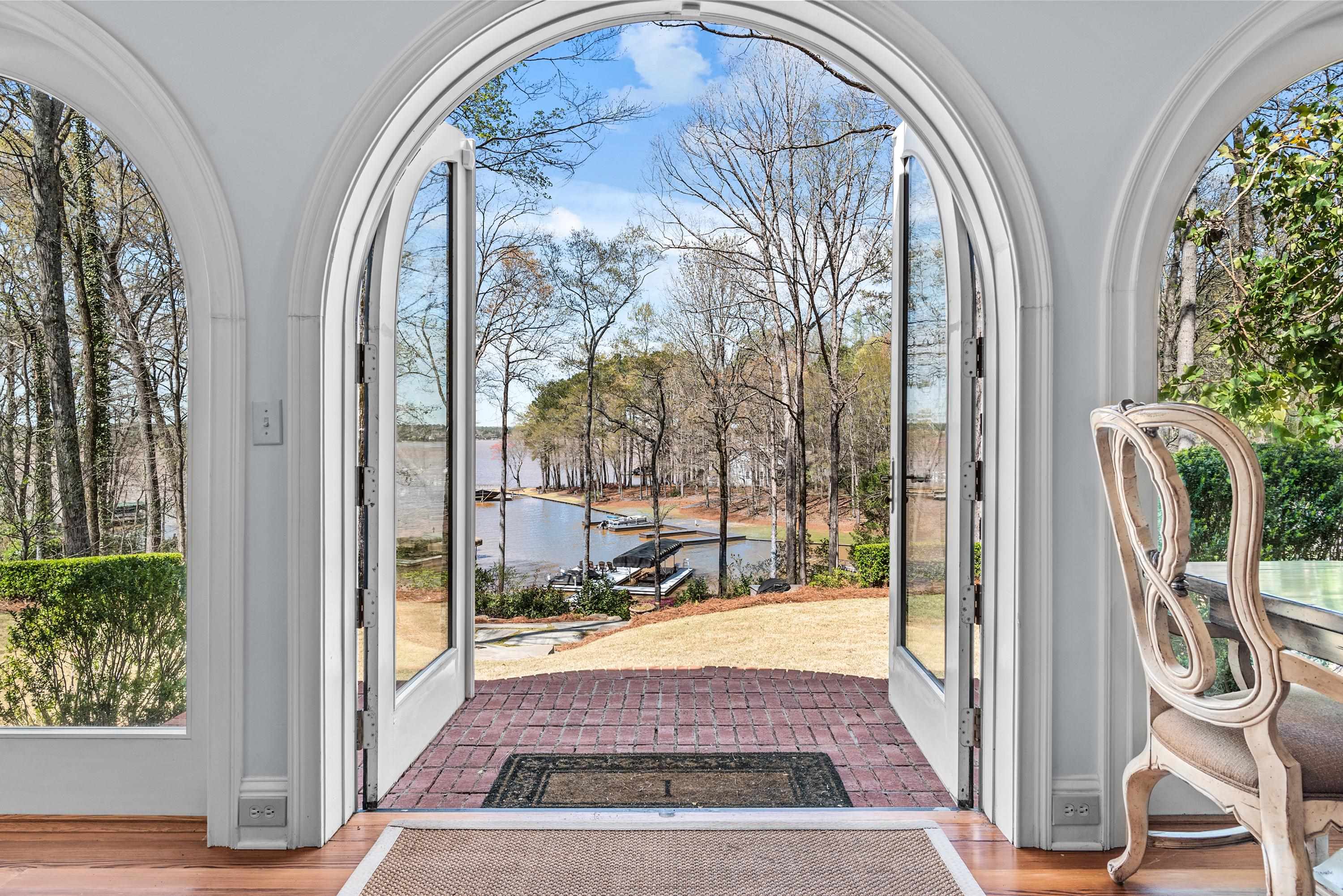 269 REYNOLDS DRIVE
