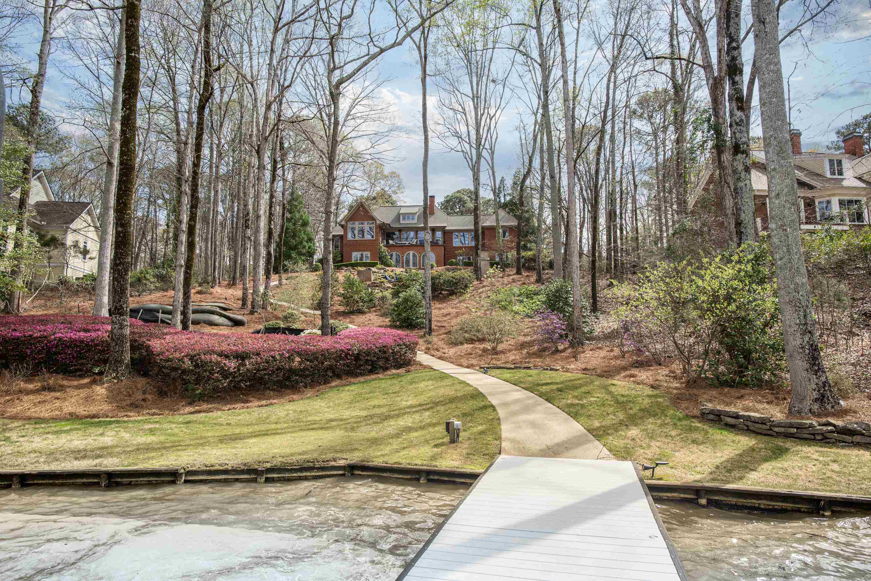 269 REYNOLDS DRIVE