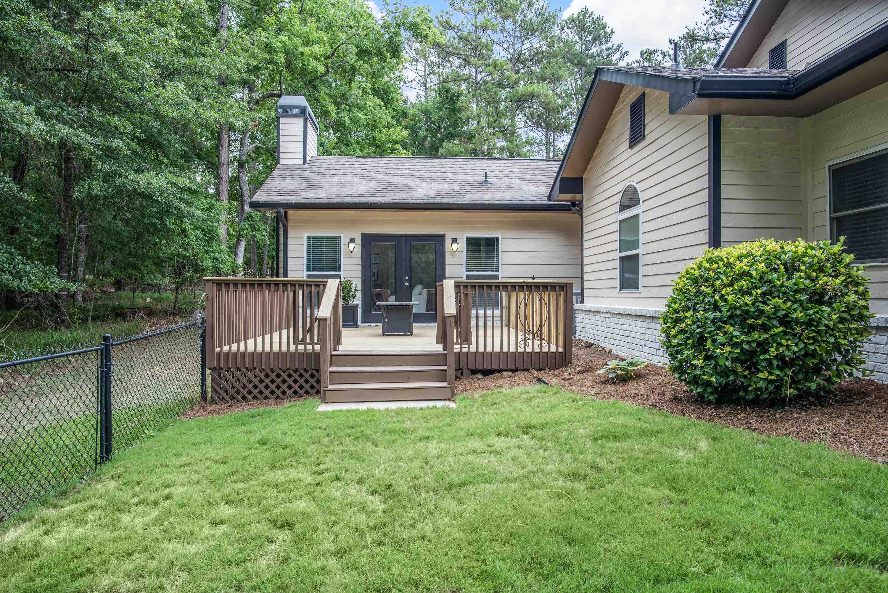 1201 GRANITE COVE DRIVE