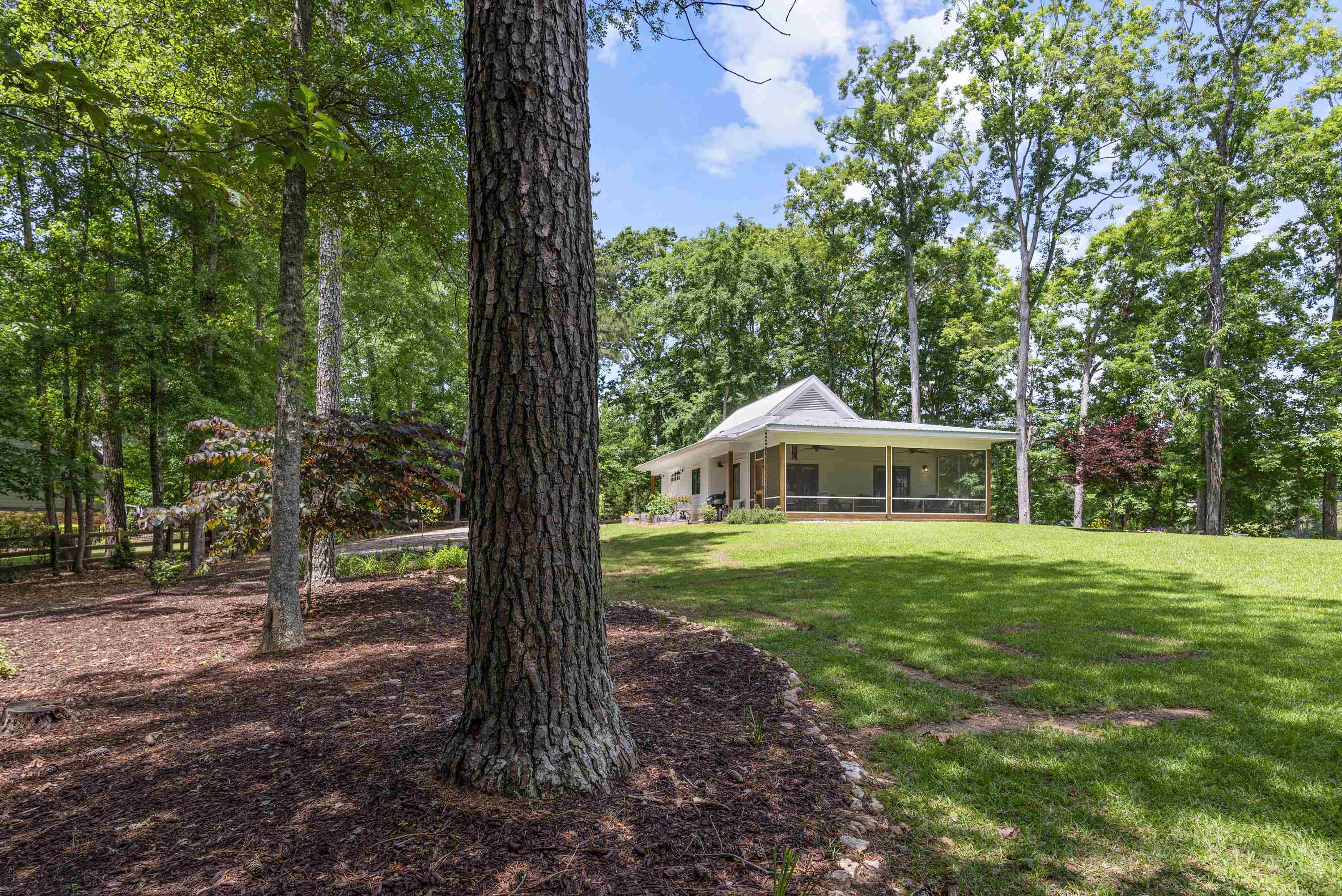 225 FAWNFIELD COURT