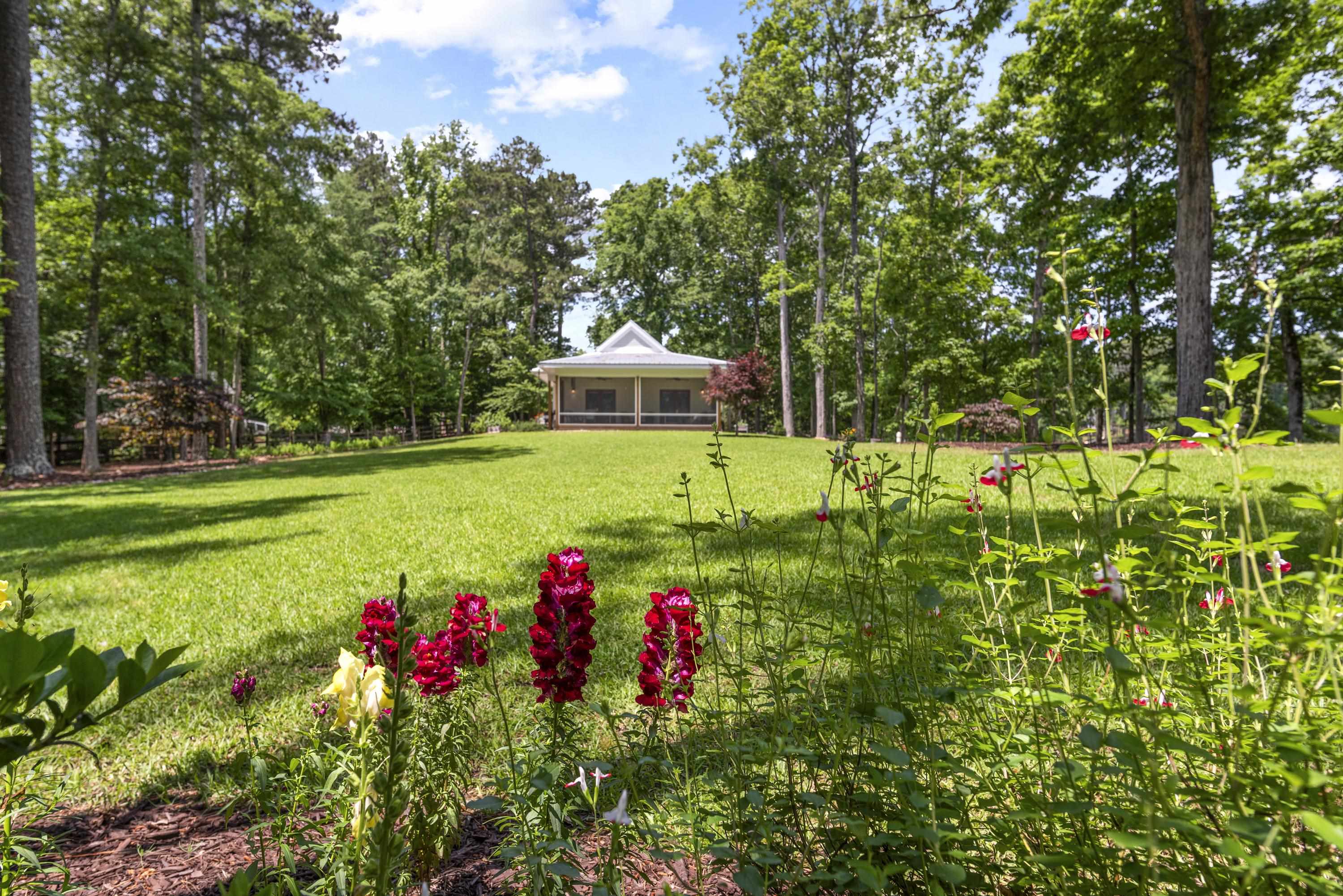225 FAWNFIELD COURT