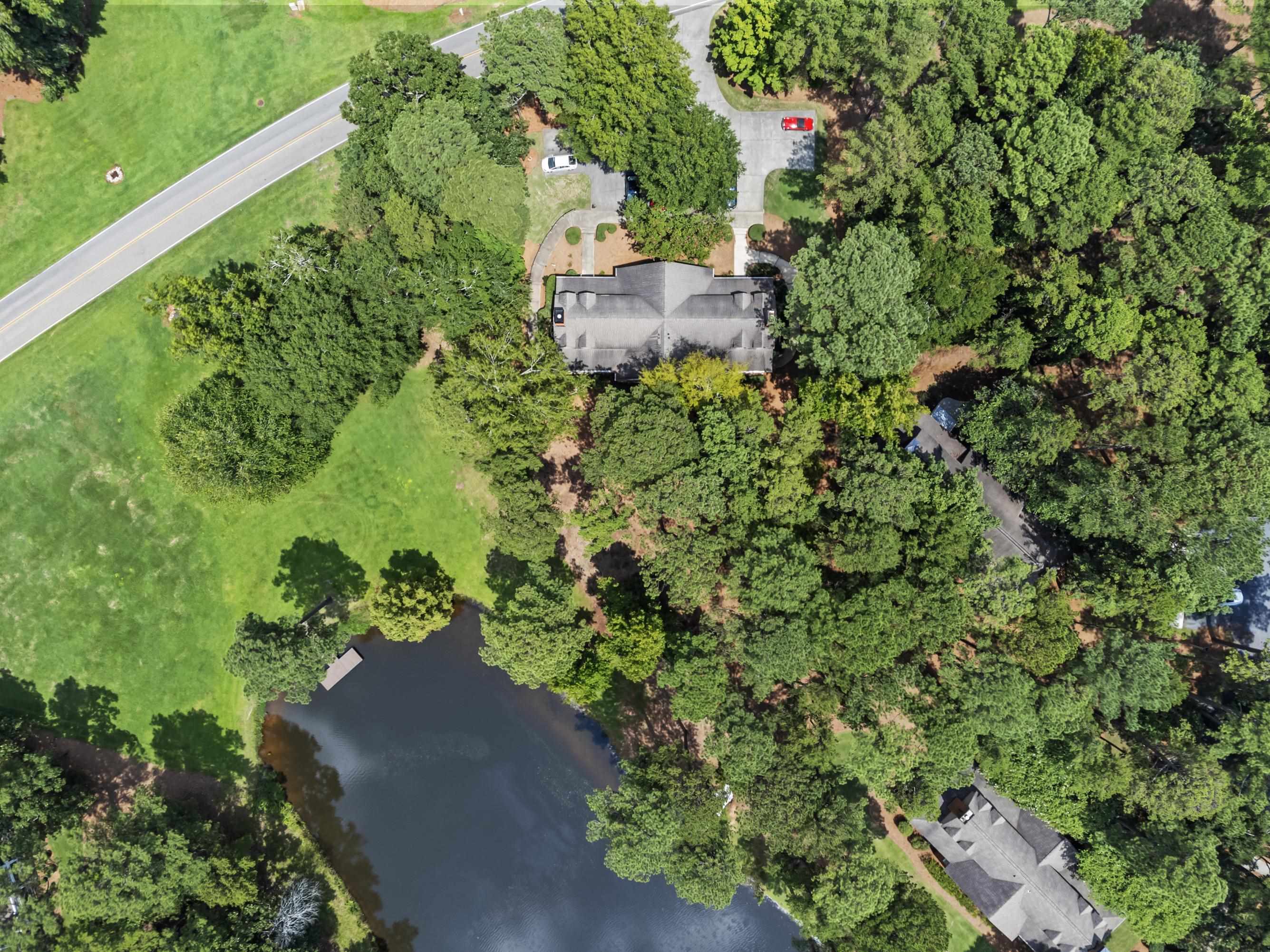 1011 CLUB HOUSE LANE