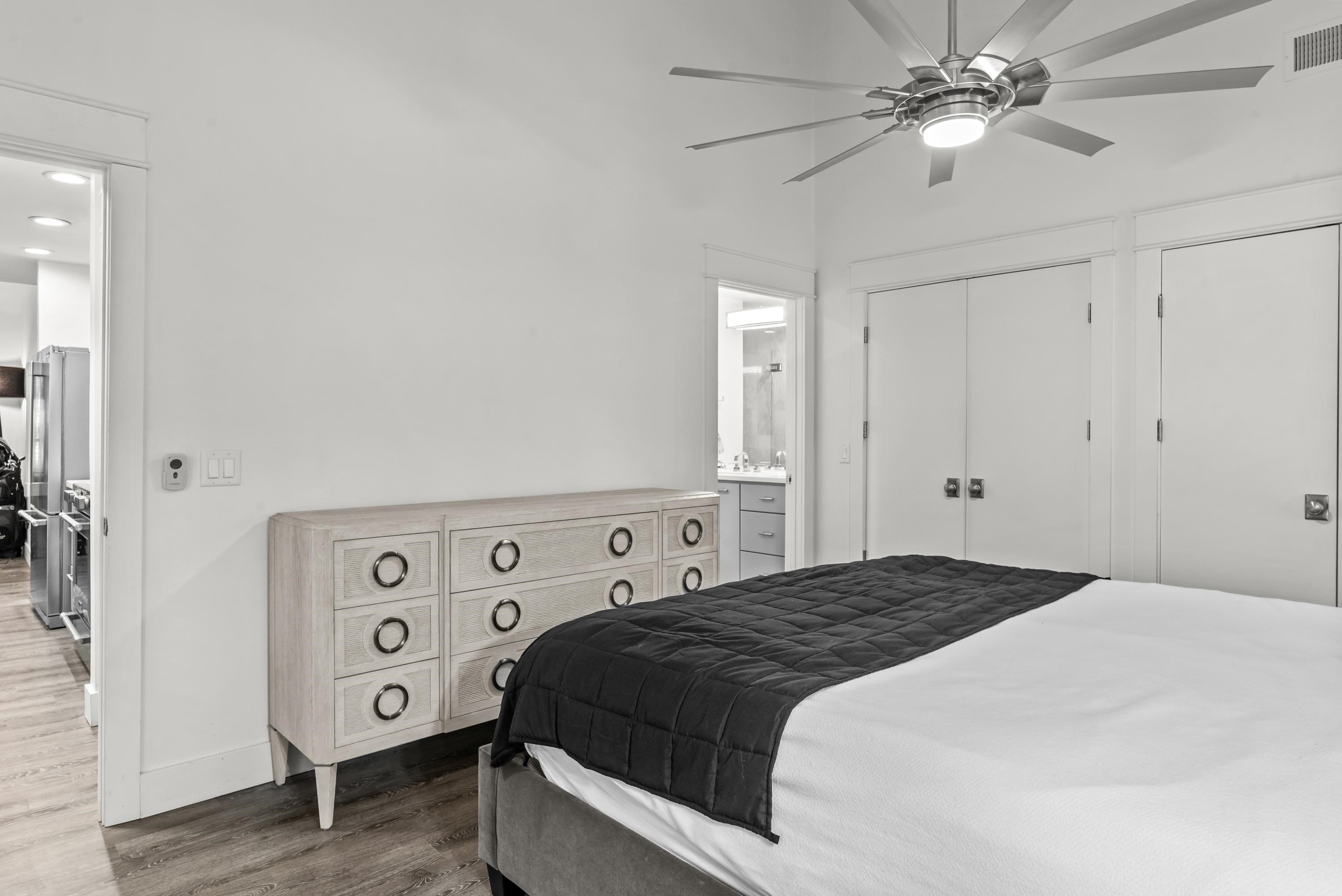 1011 CLUB HOUSE LANE