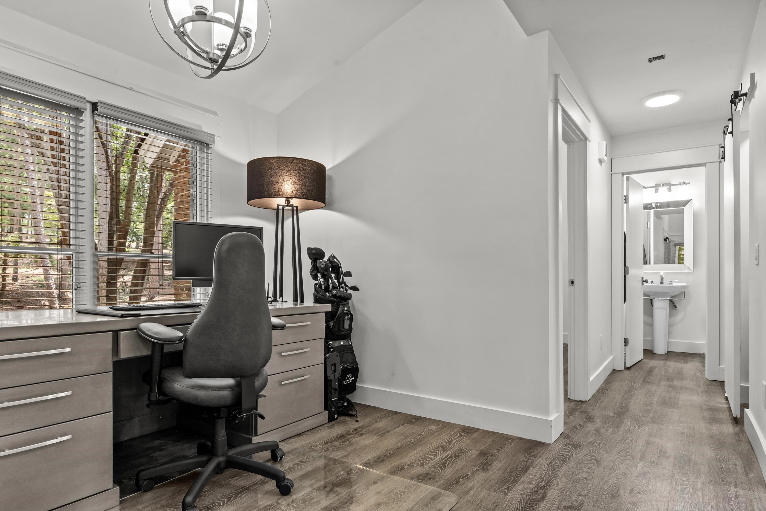1011 CLUB HOUSE LANE