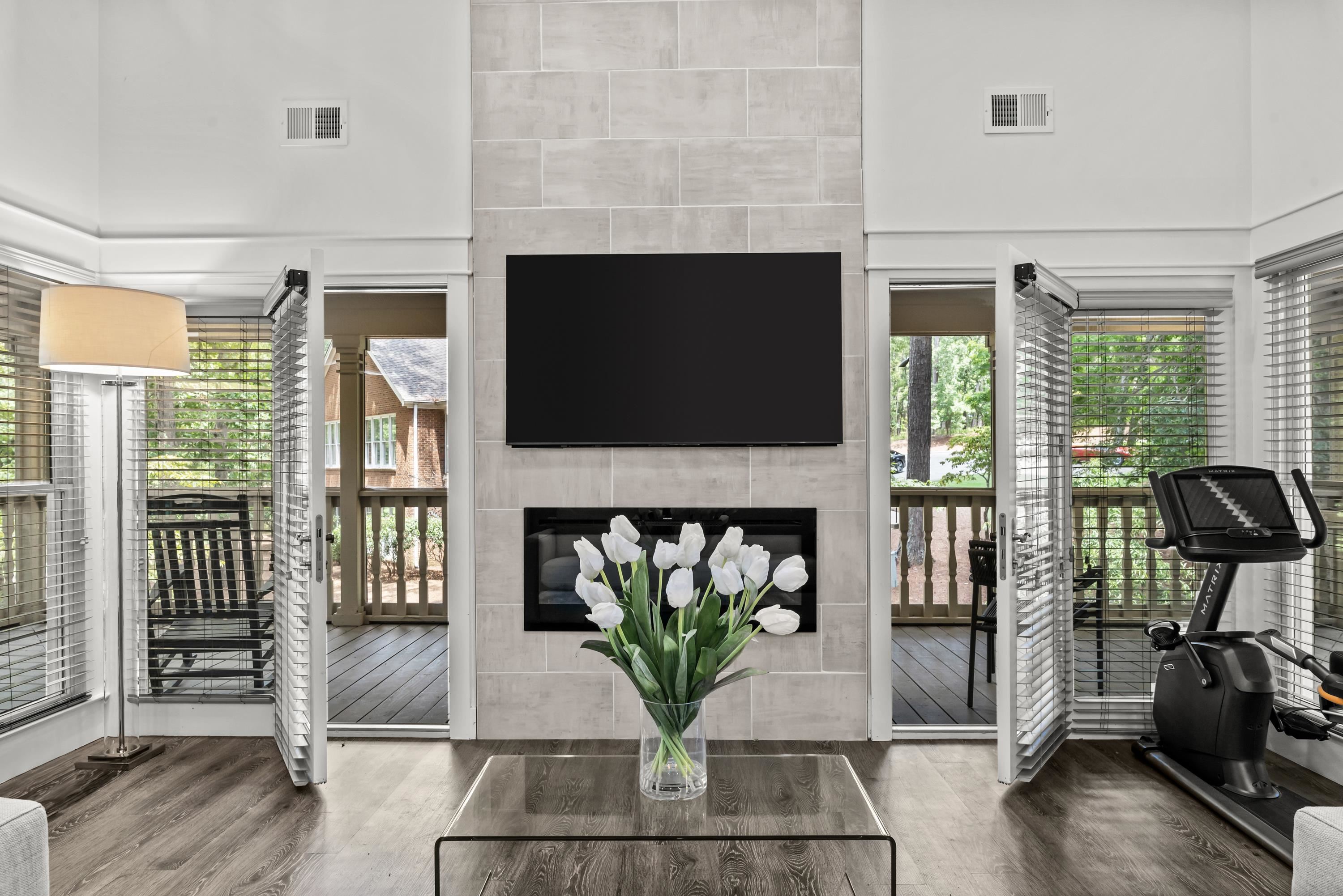 1011 CLUB HOUSE LANE